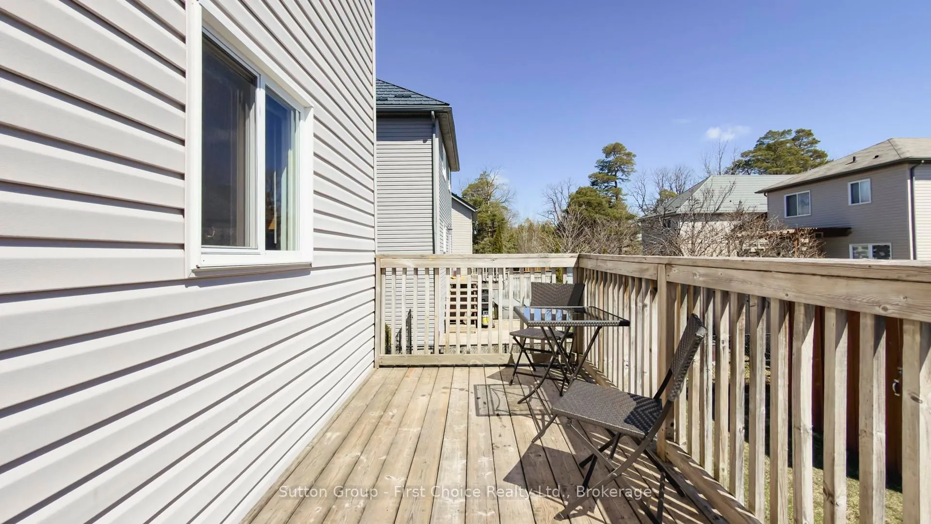 670 Reid Crescent