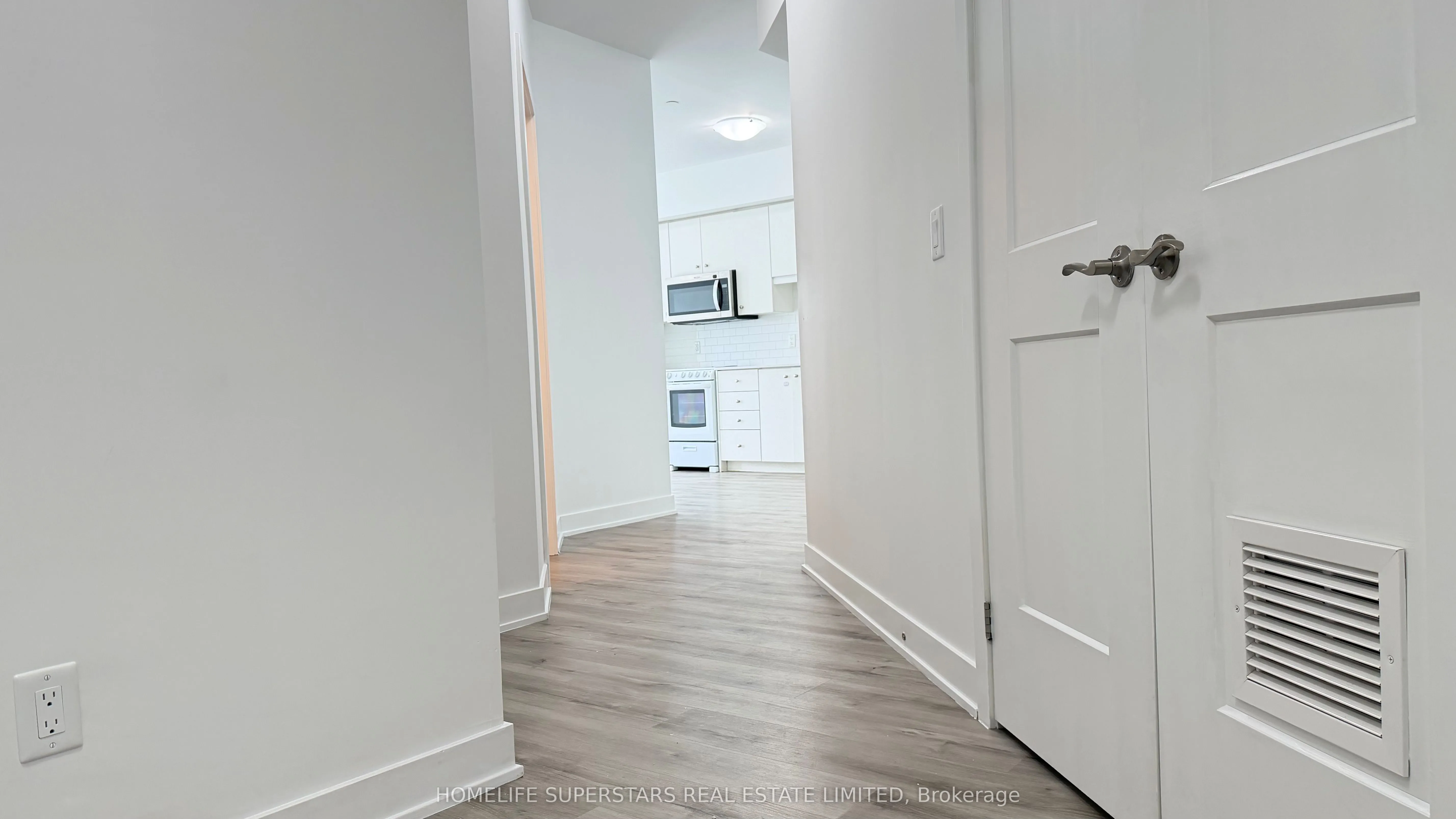 110 FERGUS Avenue #312