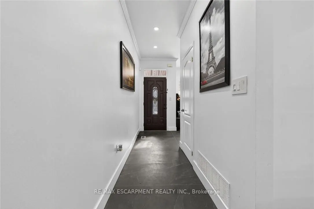 33 Panorama Way