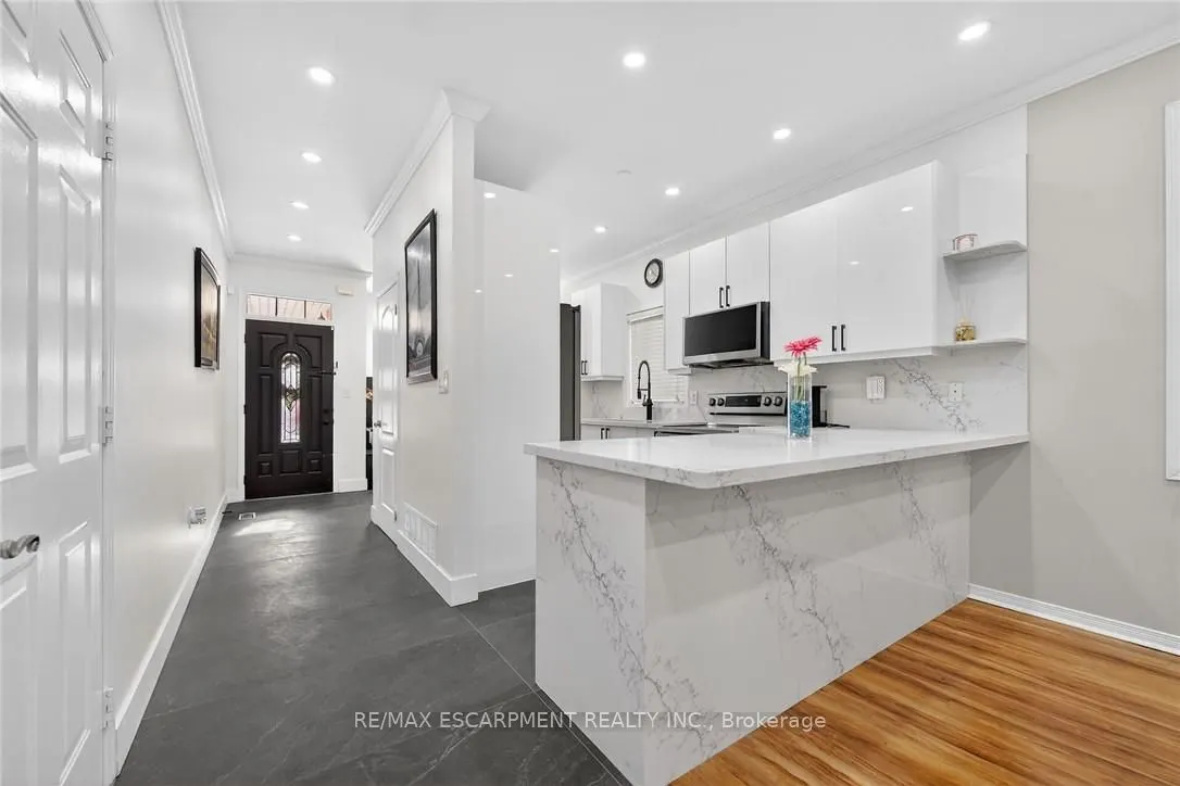 33 Panorama Way