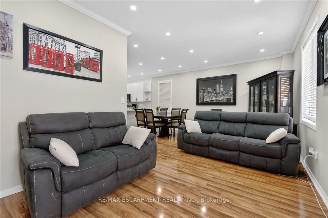 33 Panorama Way