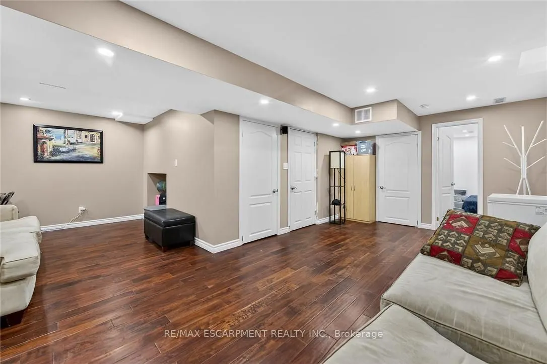 33 Panorama Way