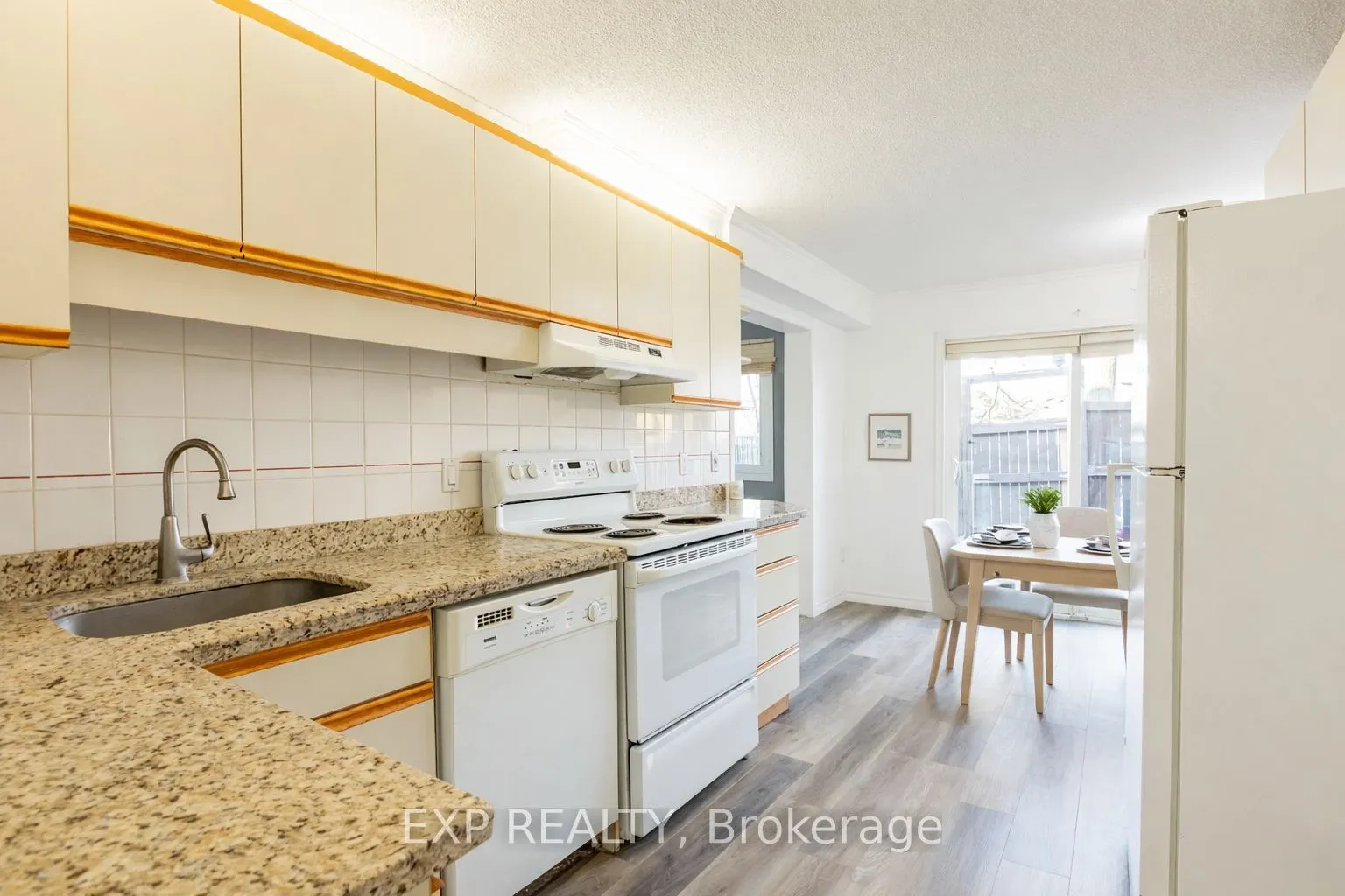 121 University Avenue E #102