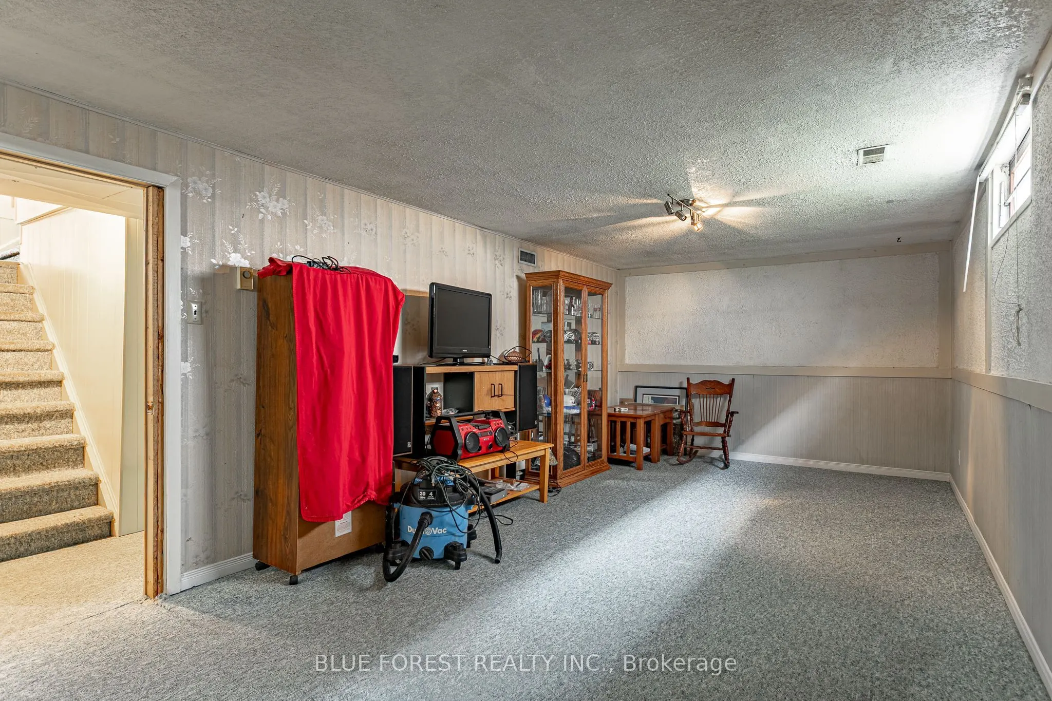7 Raven Avenue