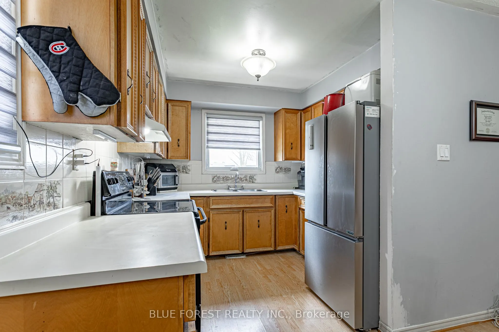7 Raven Avenue
