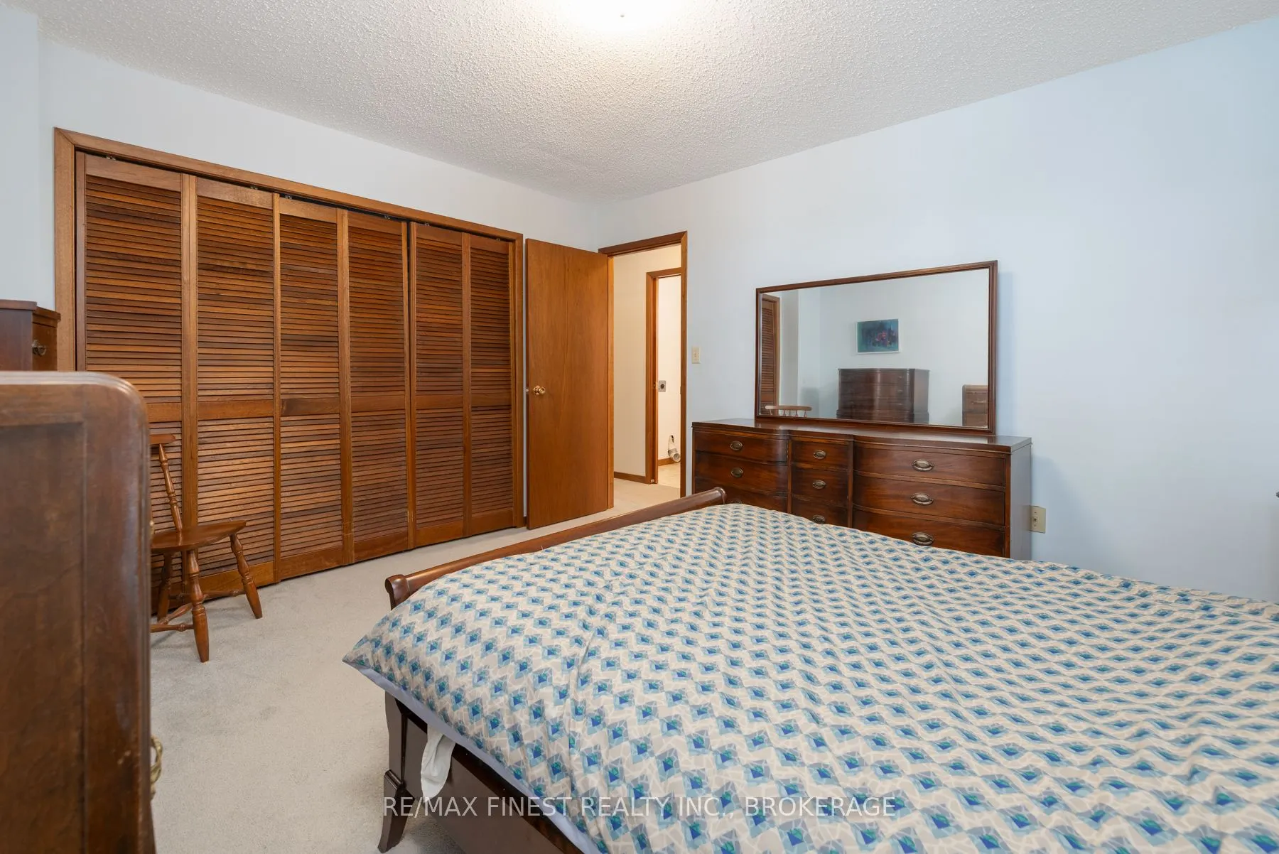 1141 Front Road