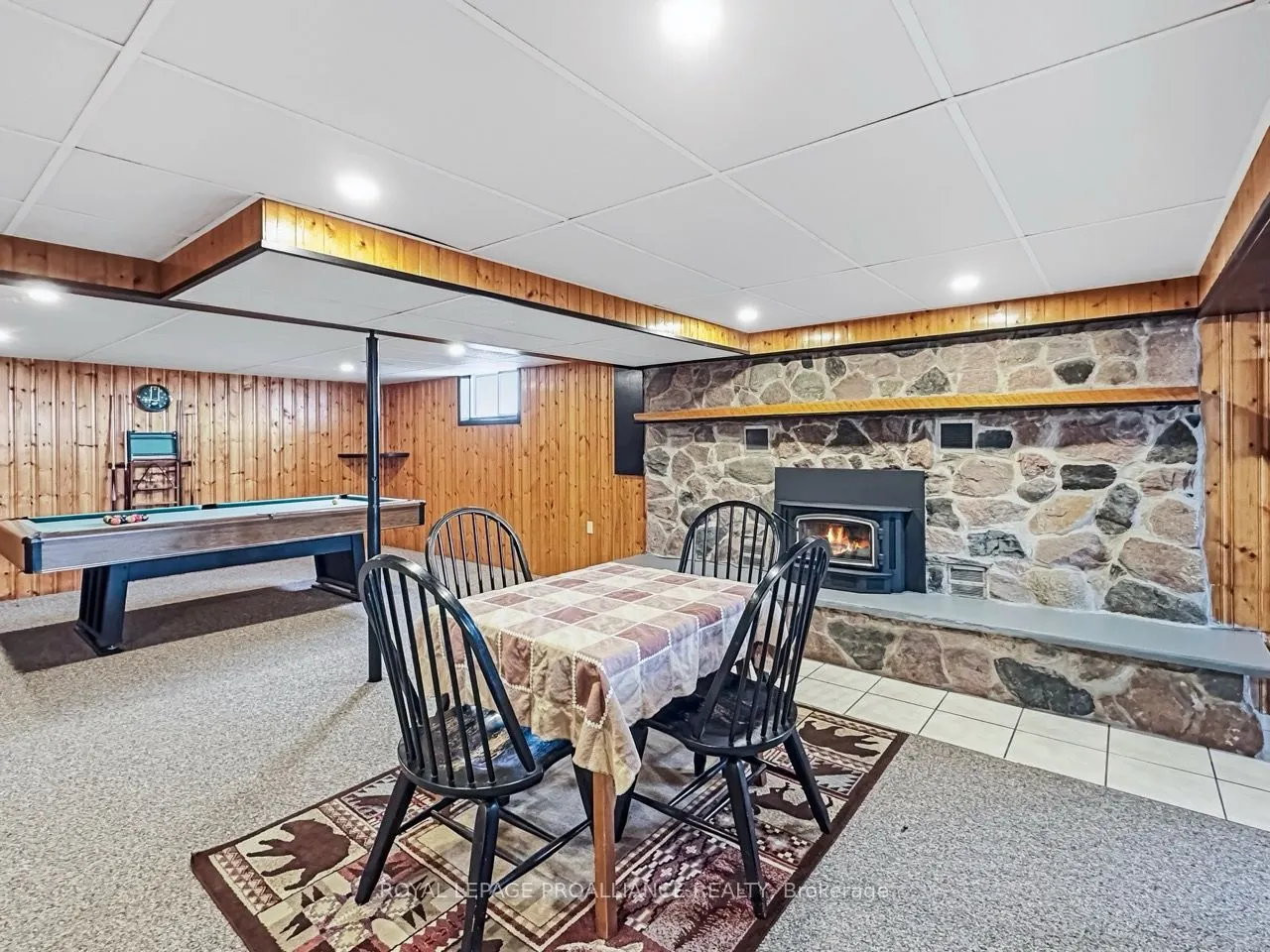 305 Valley Road