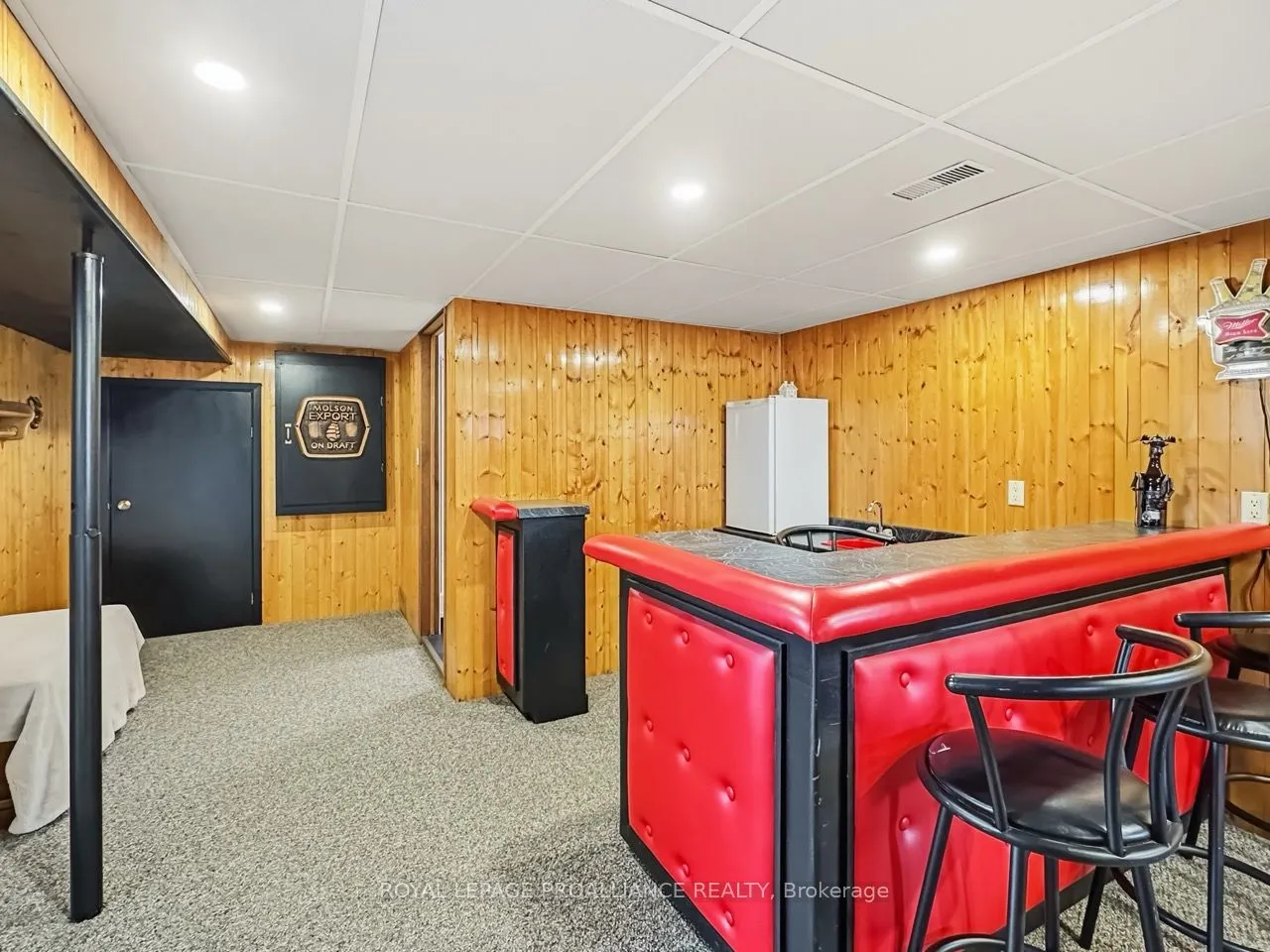 305 Valley Road