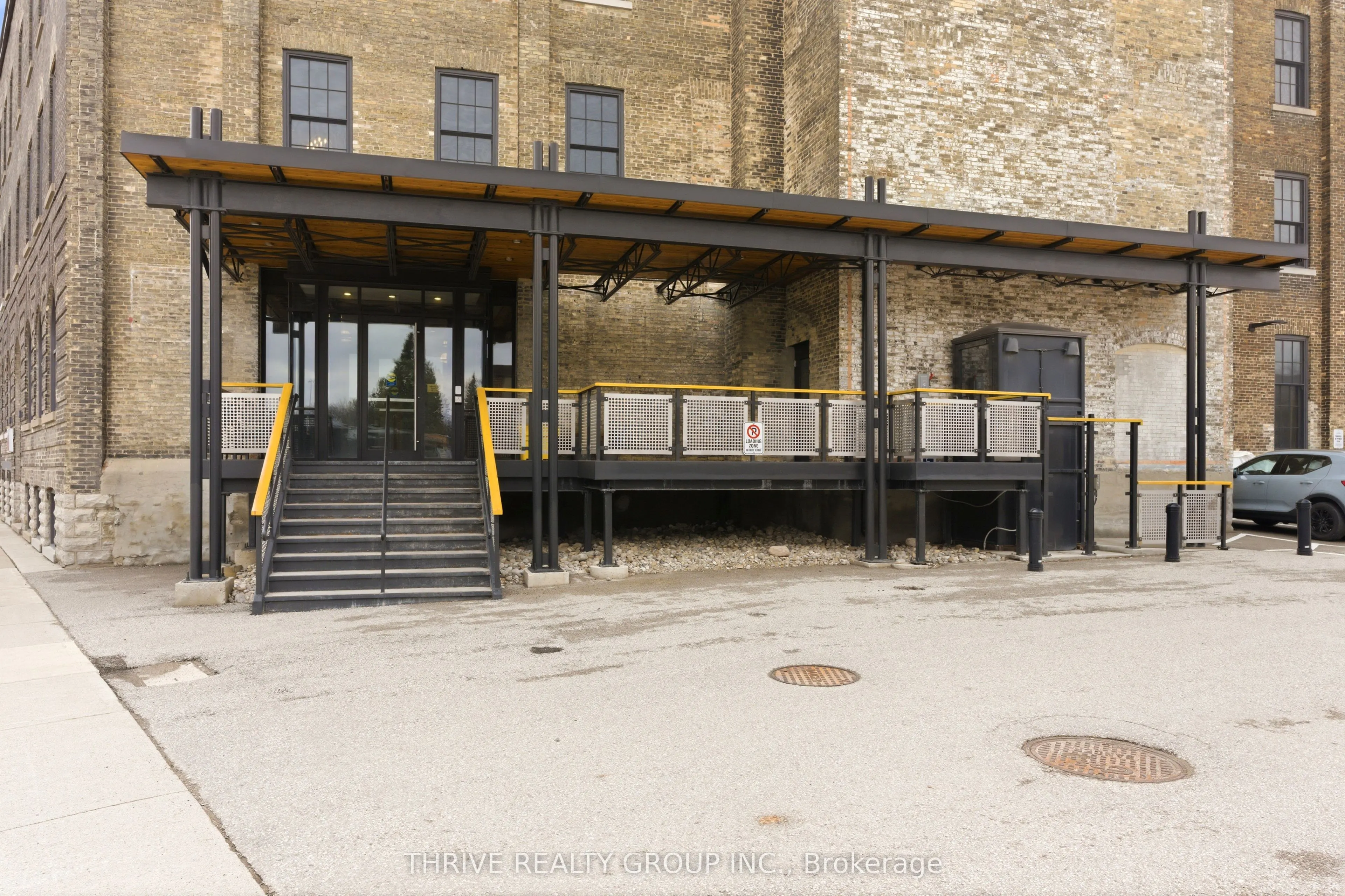 245 Downie Street #304