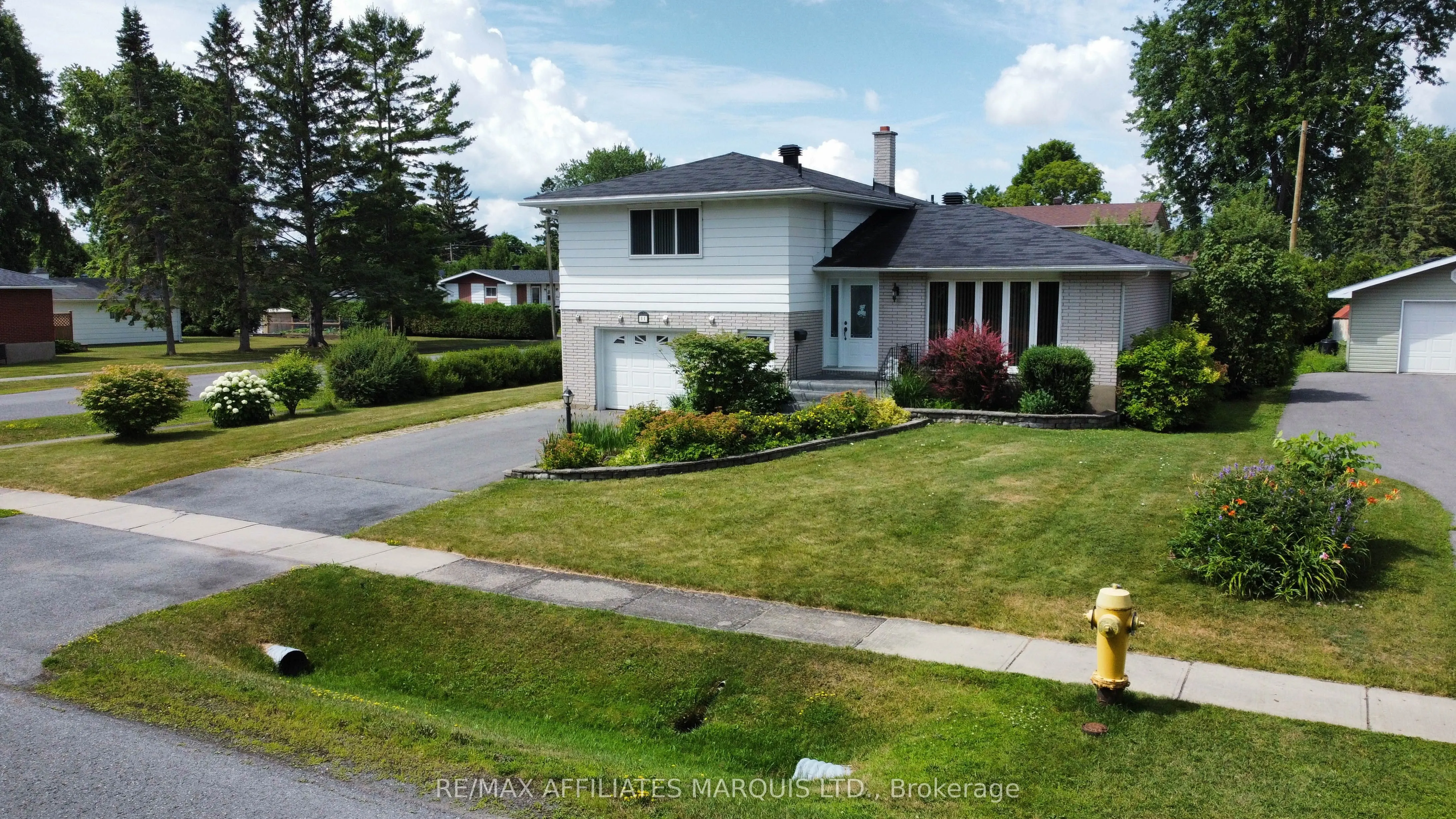11 Ault Drive