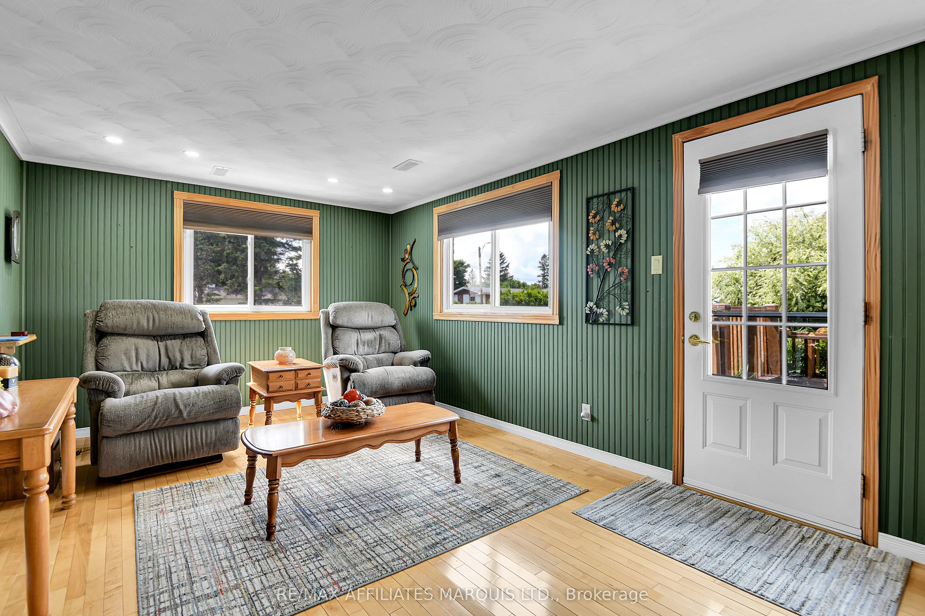 11 Ault Drive