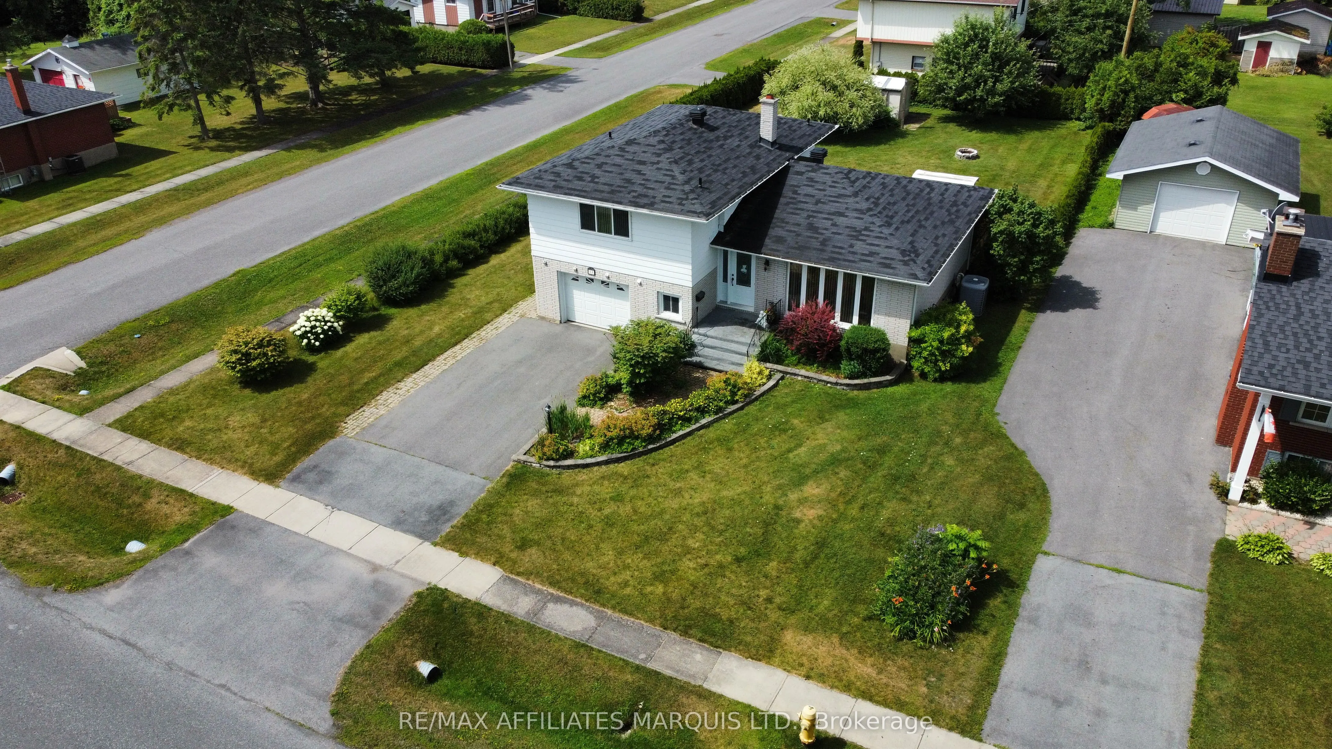 11 Ault Drive