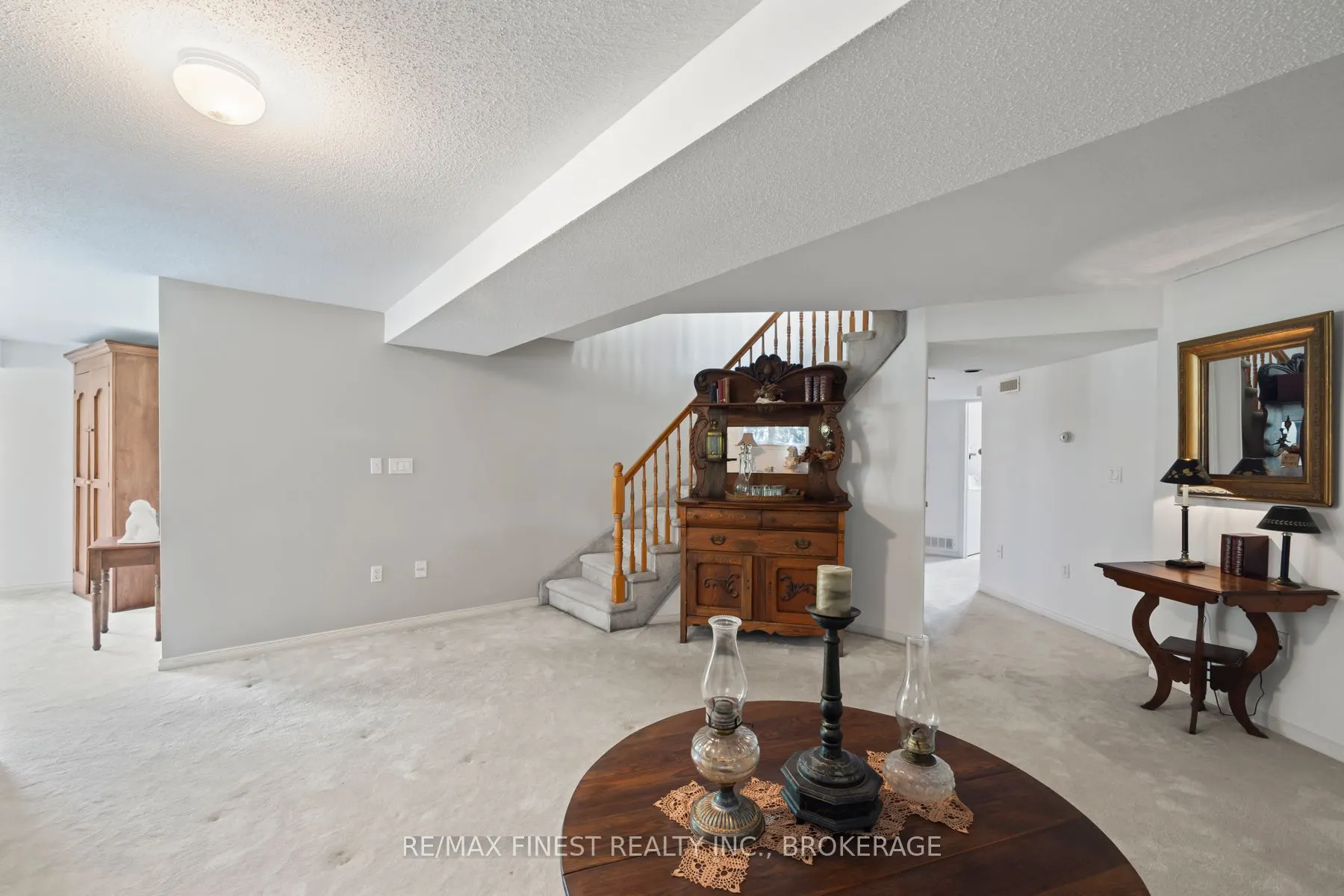 941 Malvern Terrace