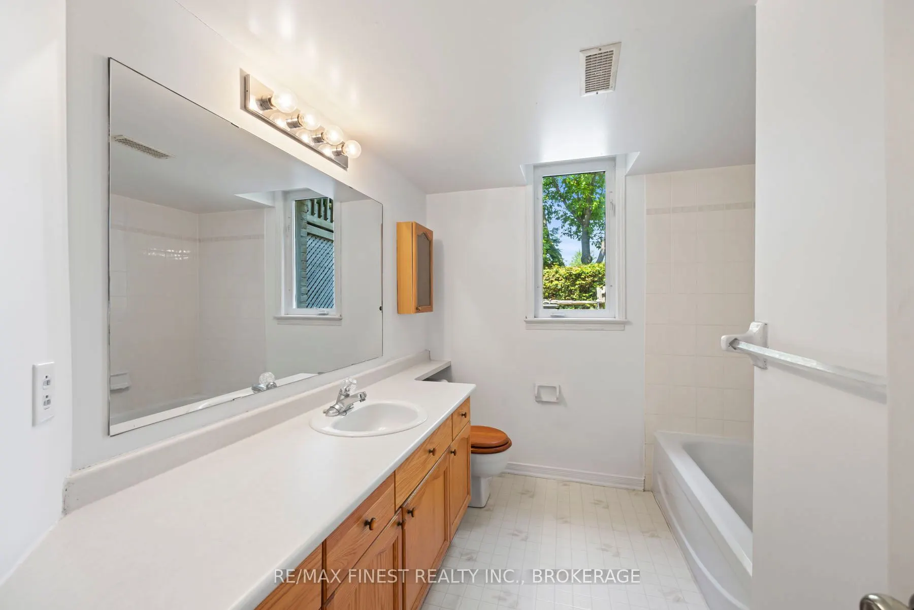 941 Malvern Terrace