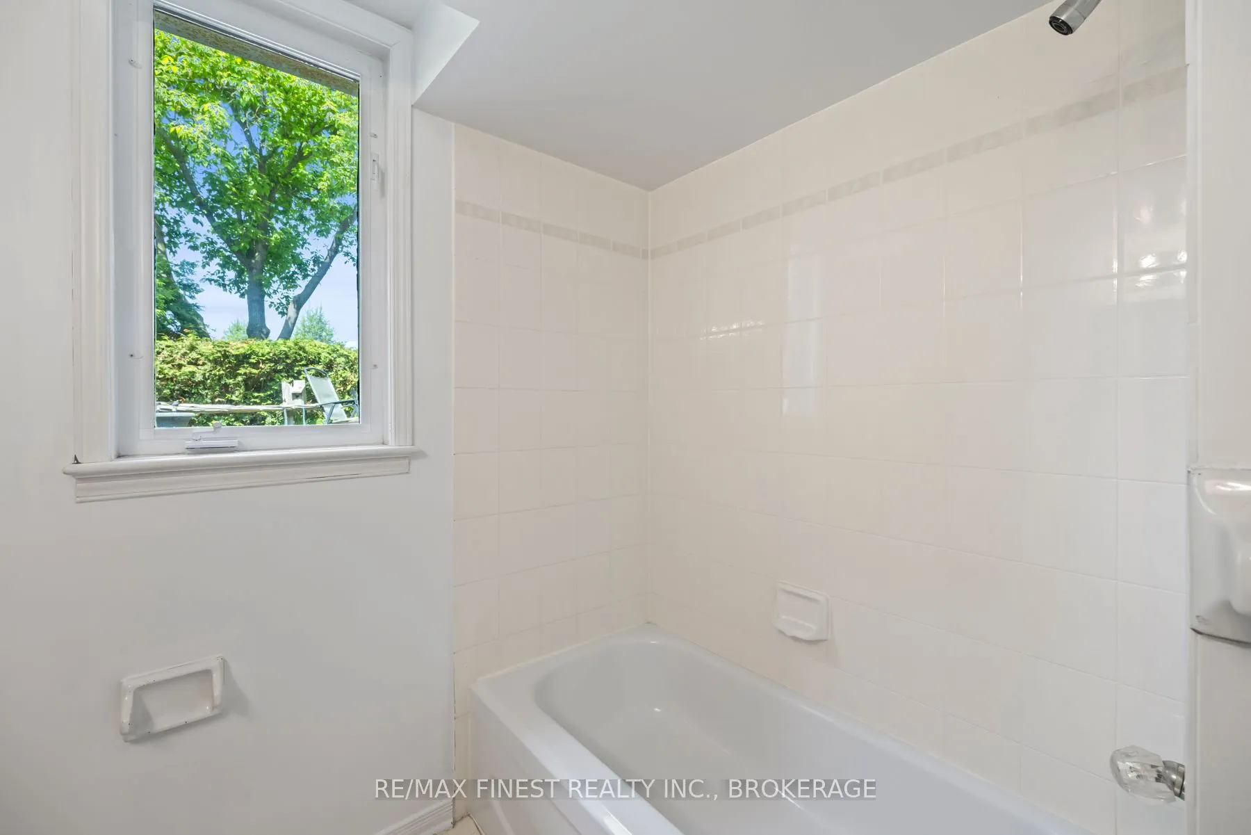941 Malvern Terrace
