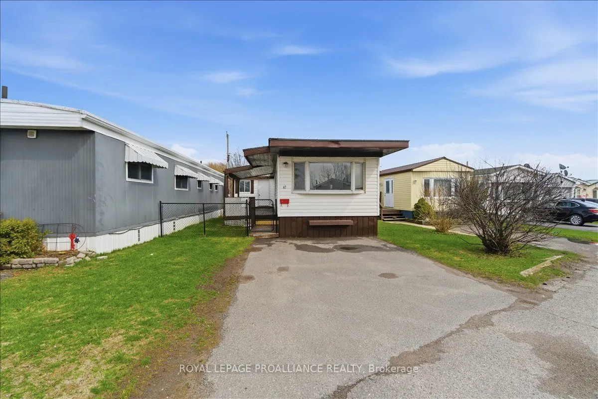 311 Dundas Street E #47