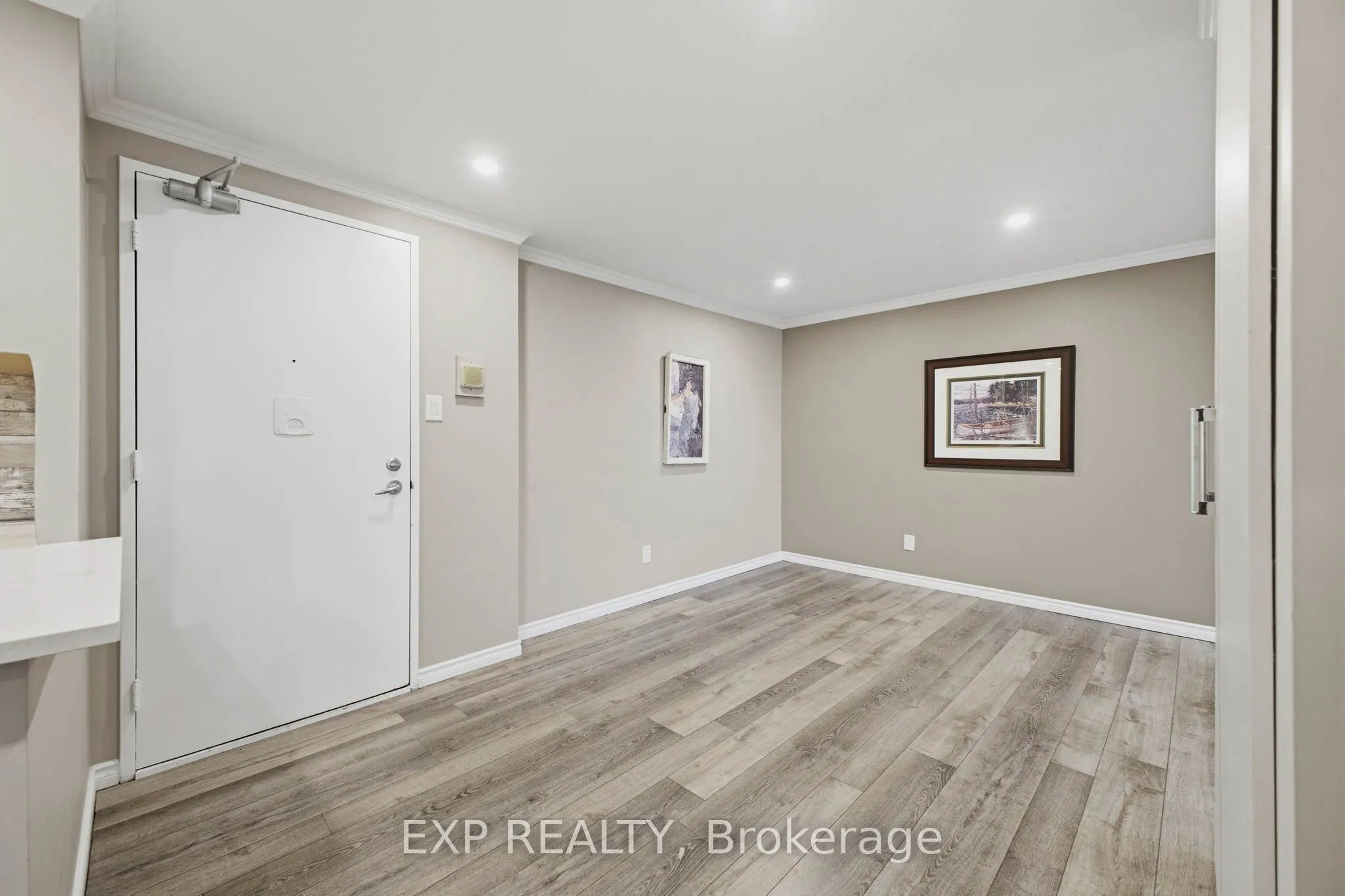 415 Greenview Avenue #2102