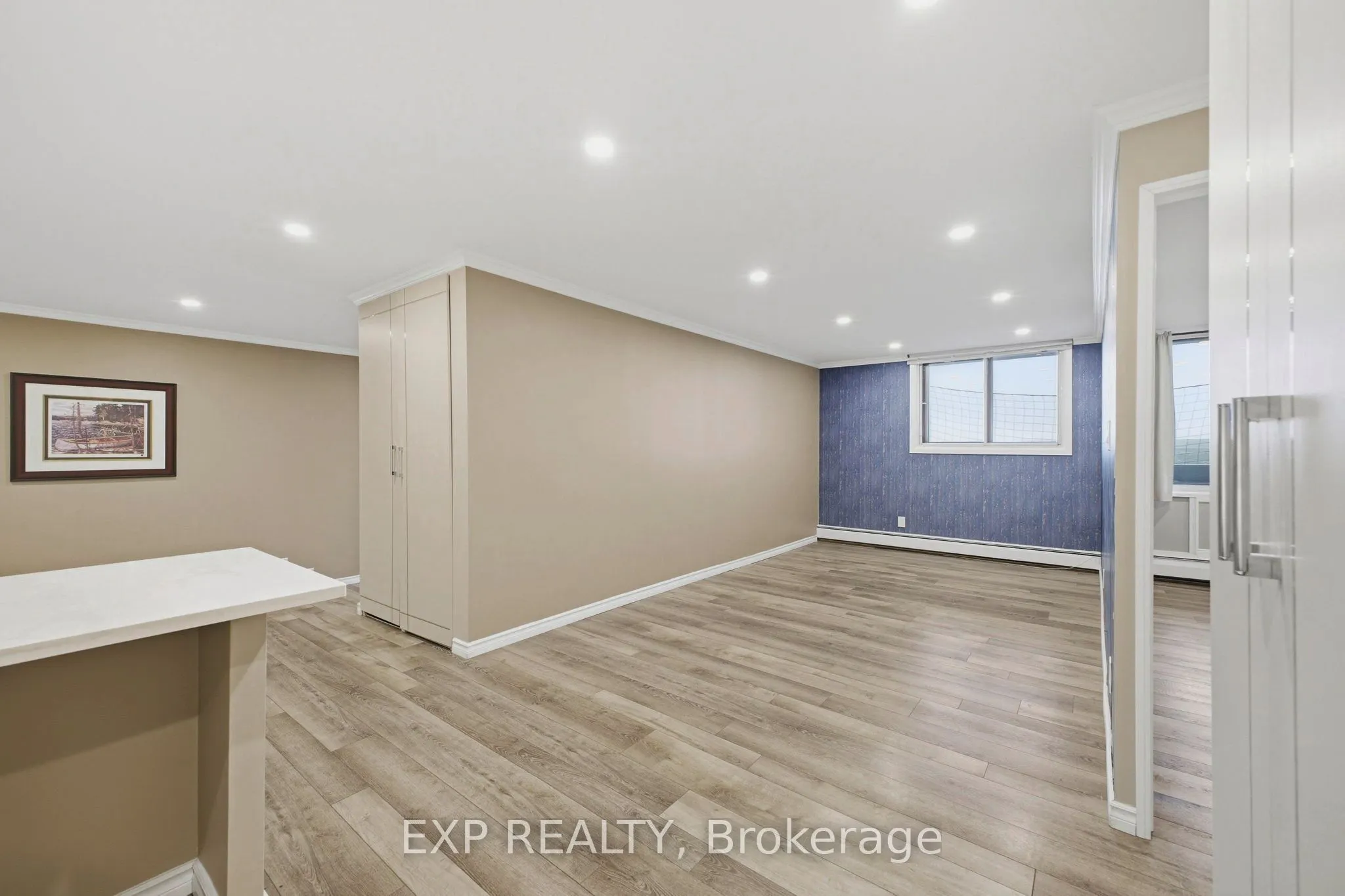 415 Greenview Avenue #2102