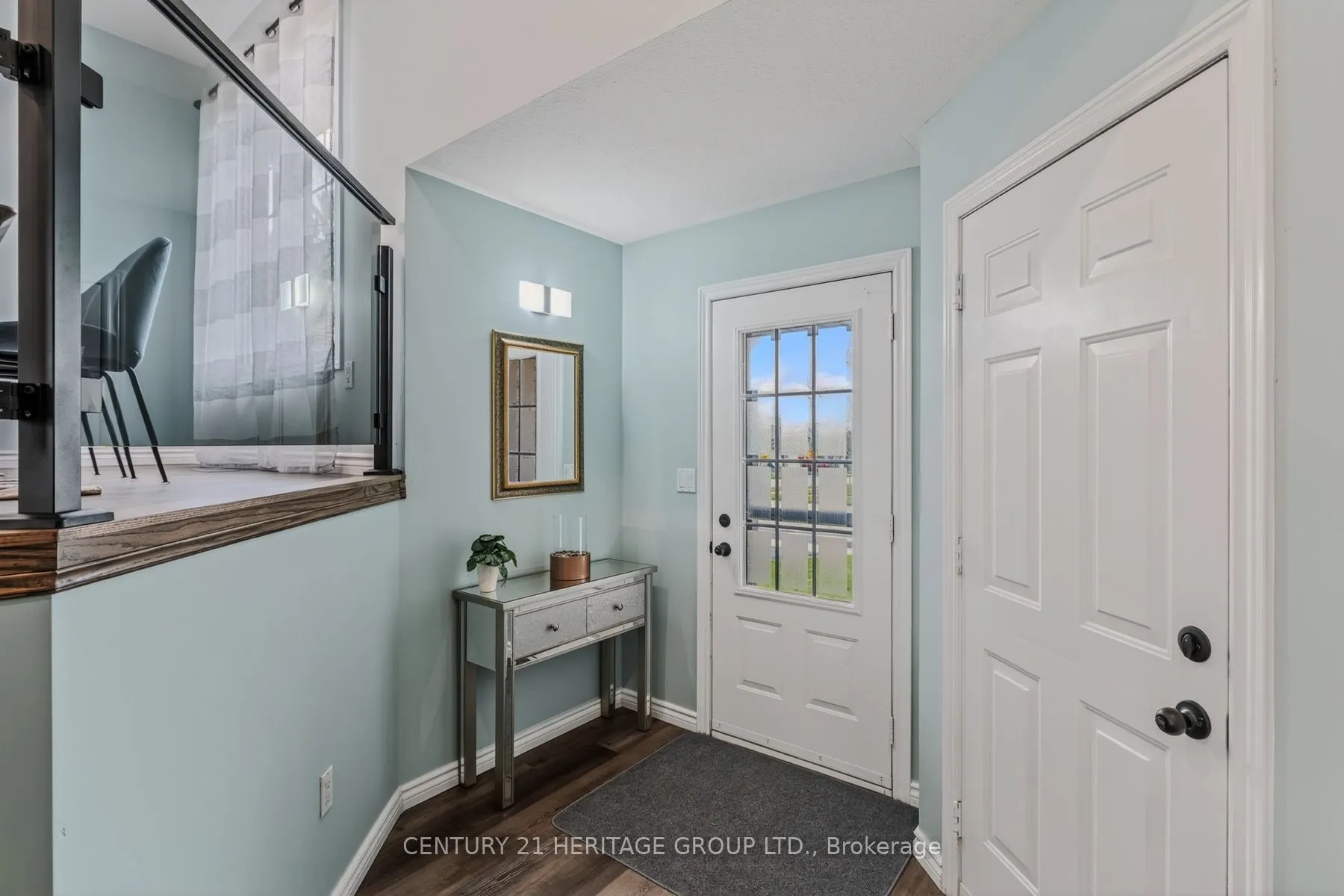 4 Dowden Avenue