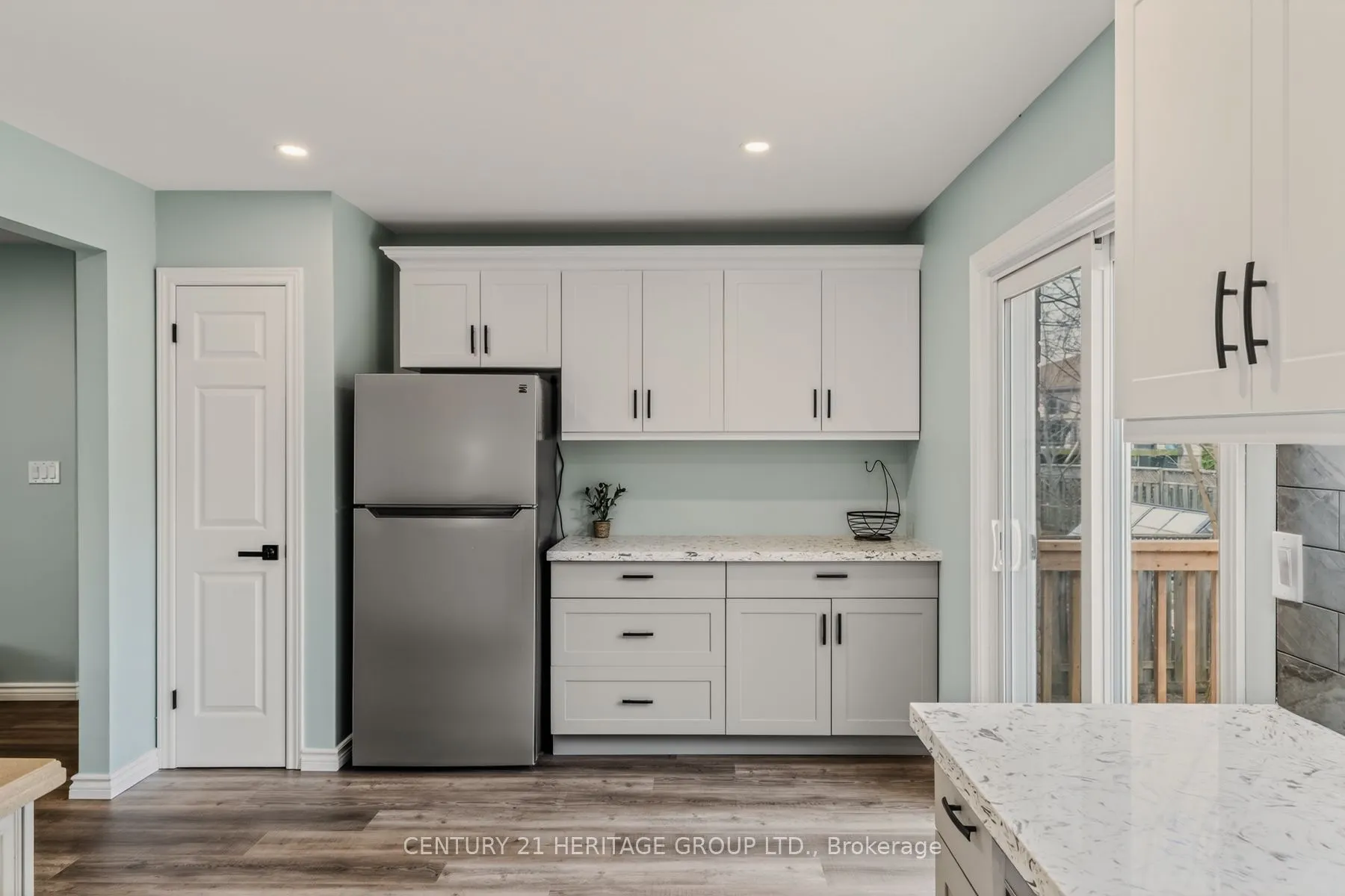 4 Dowden Avenue