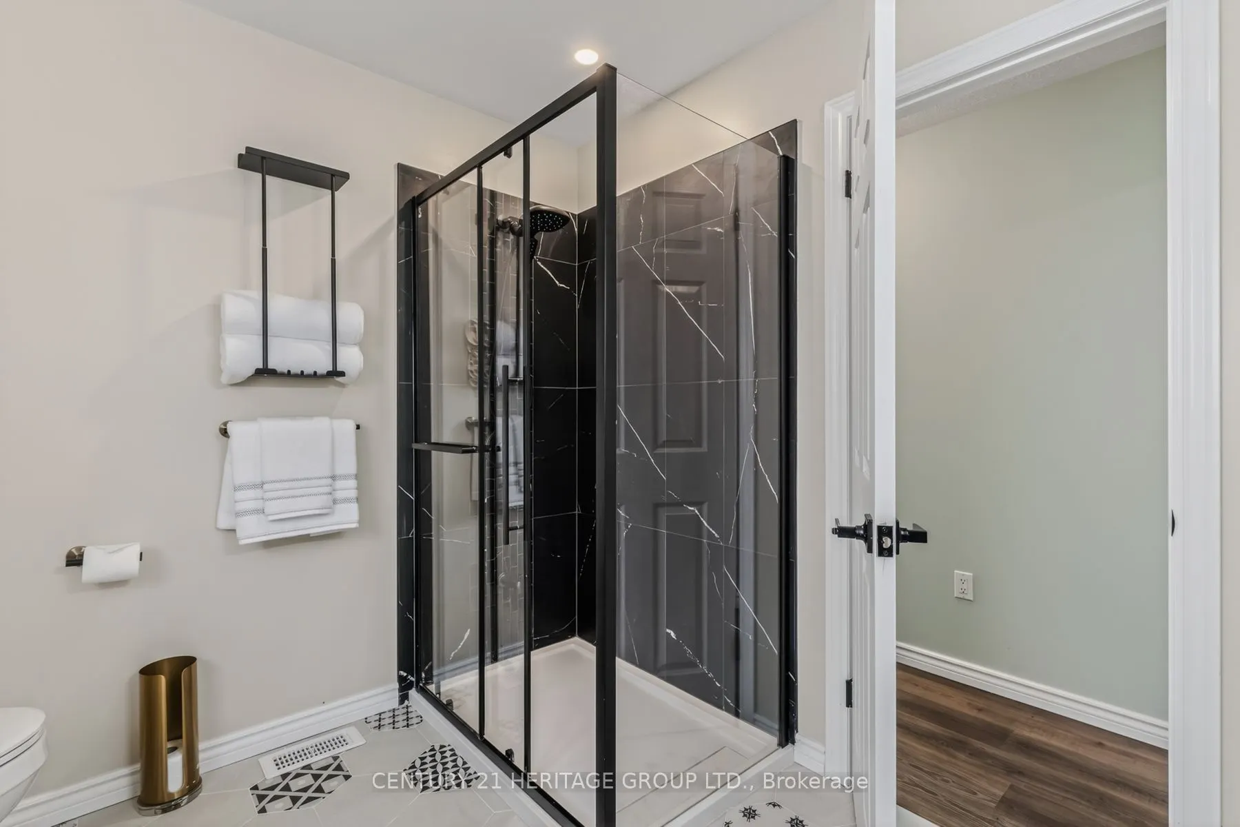 4 Dowden Avenue