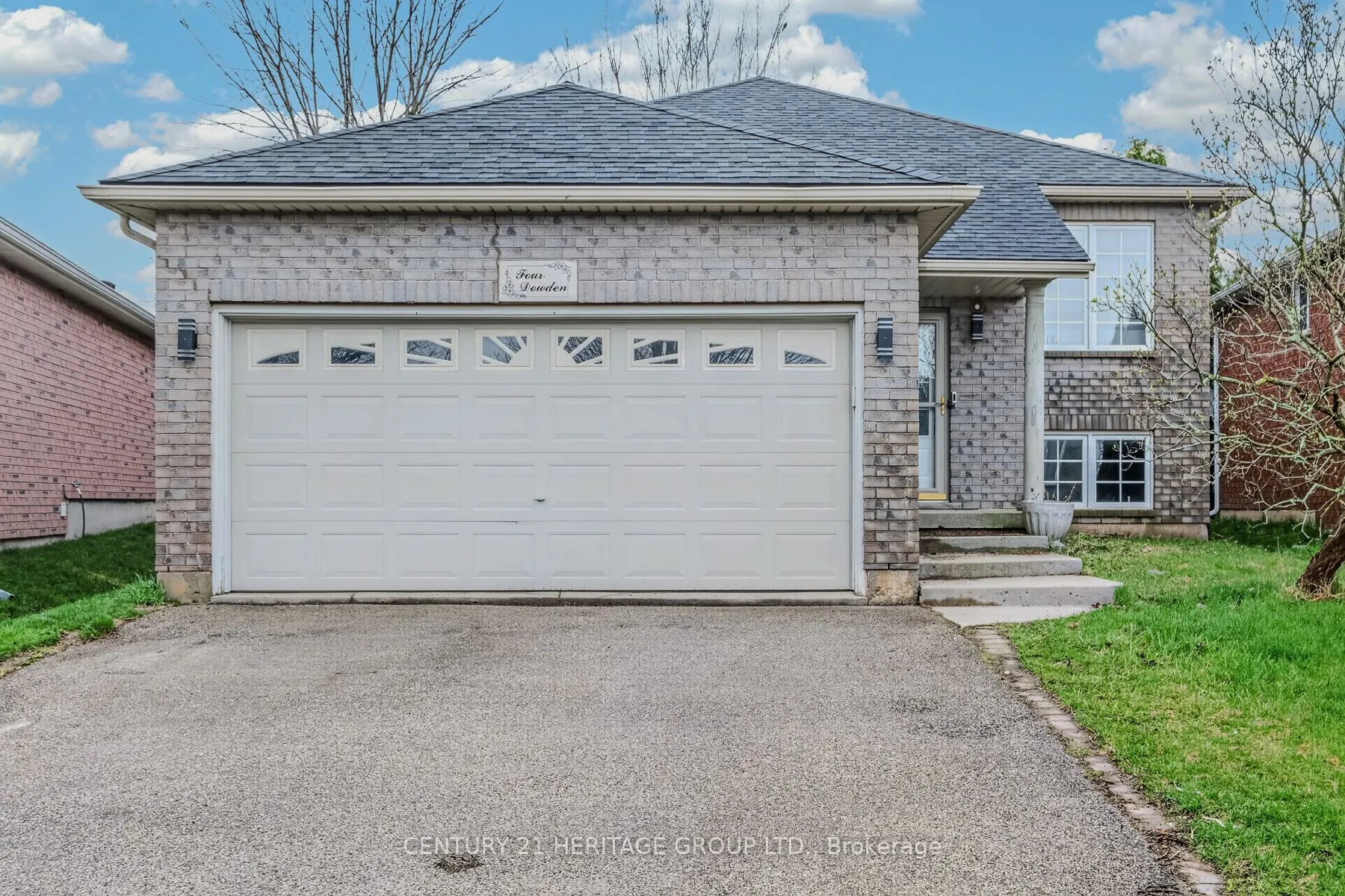 4 Dowden Avenue