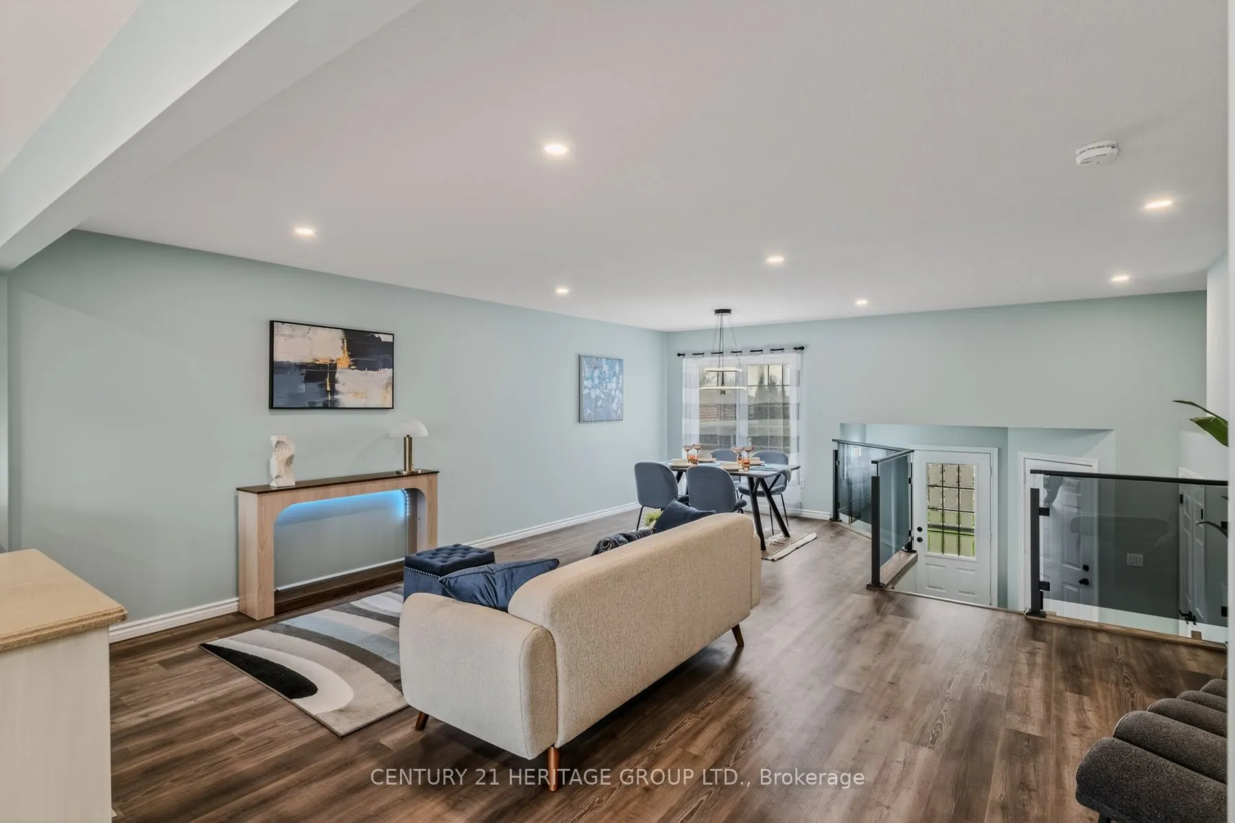 4 Dowden Avenue