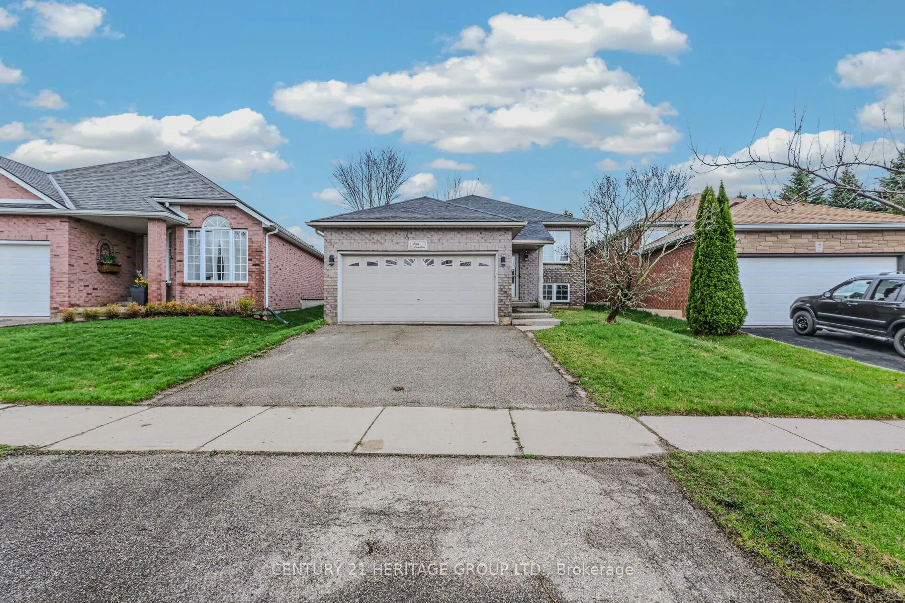 4 Dowden Avenue