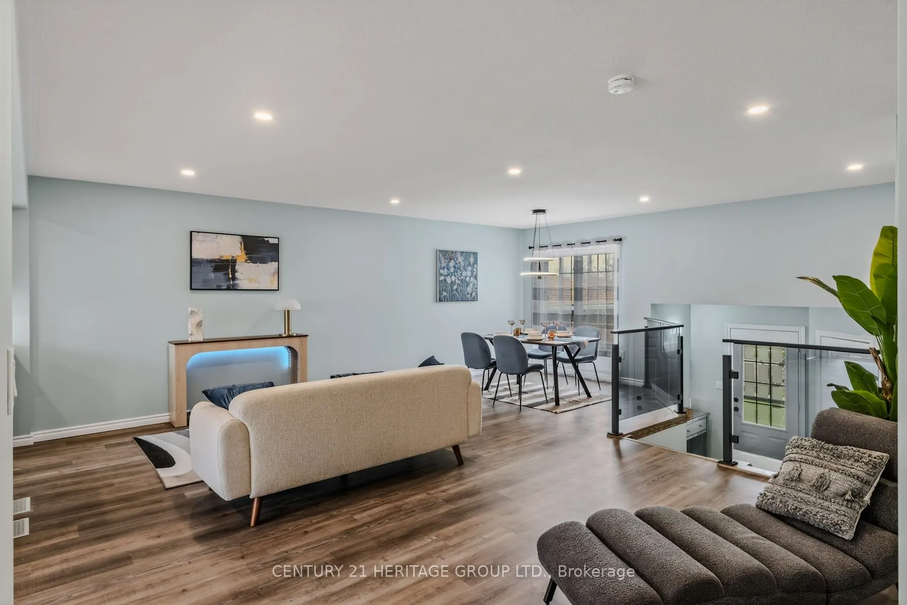 4 Dowden Avenue