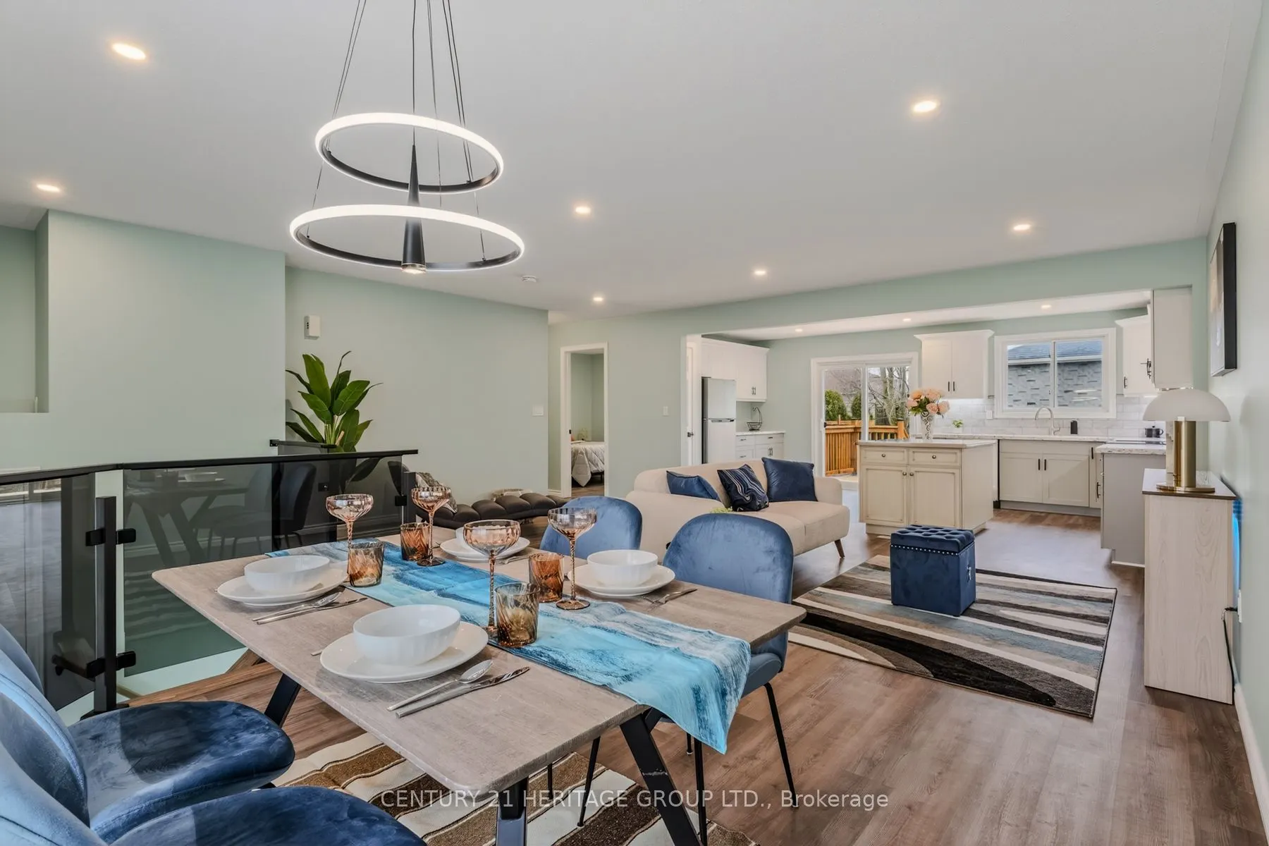 4 Dowden Avenue