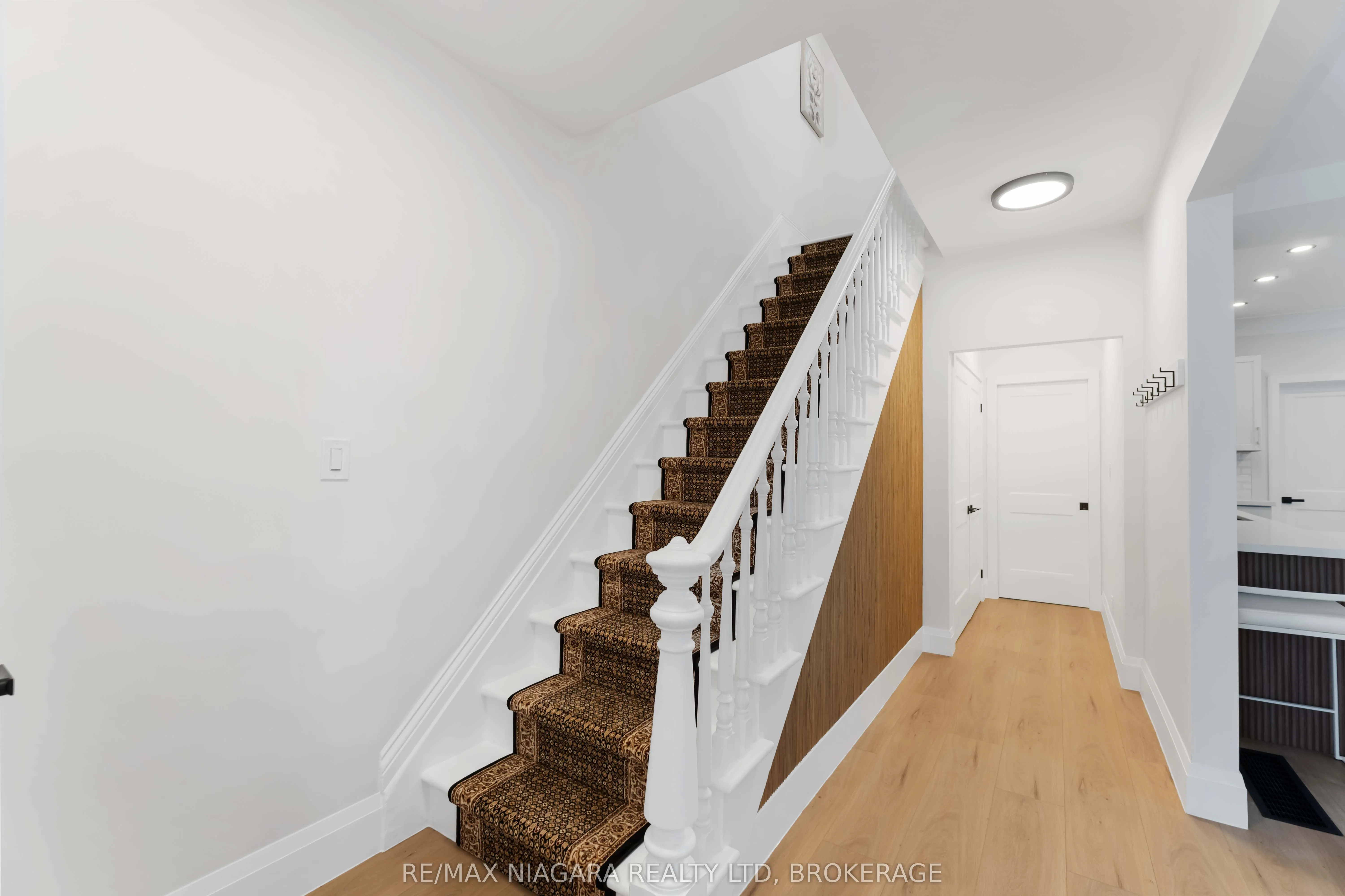 4367 Ontario Street