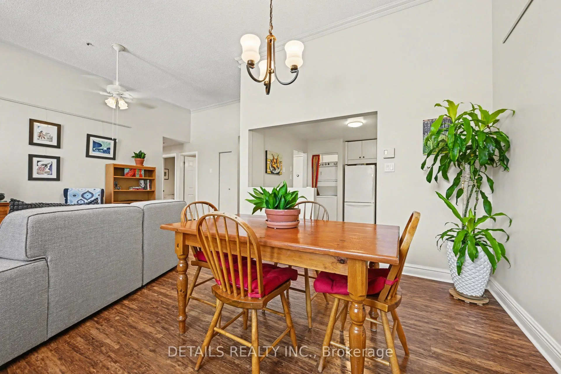 1 Rosamond Street E #311