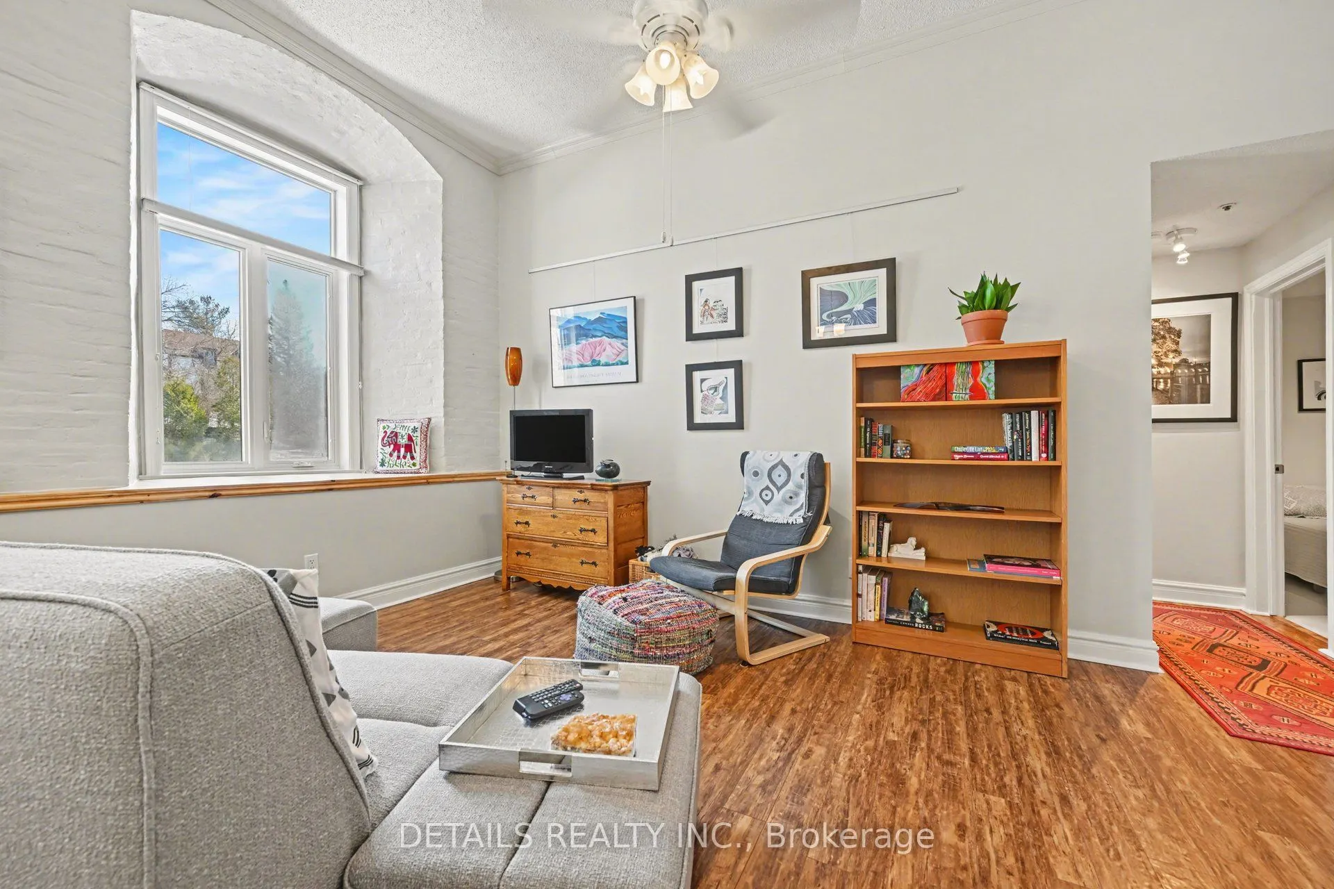 1 Rosamond Street E #311