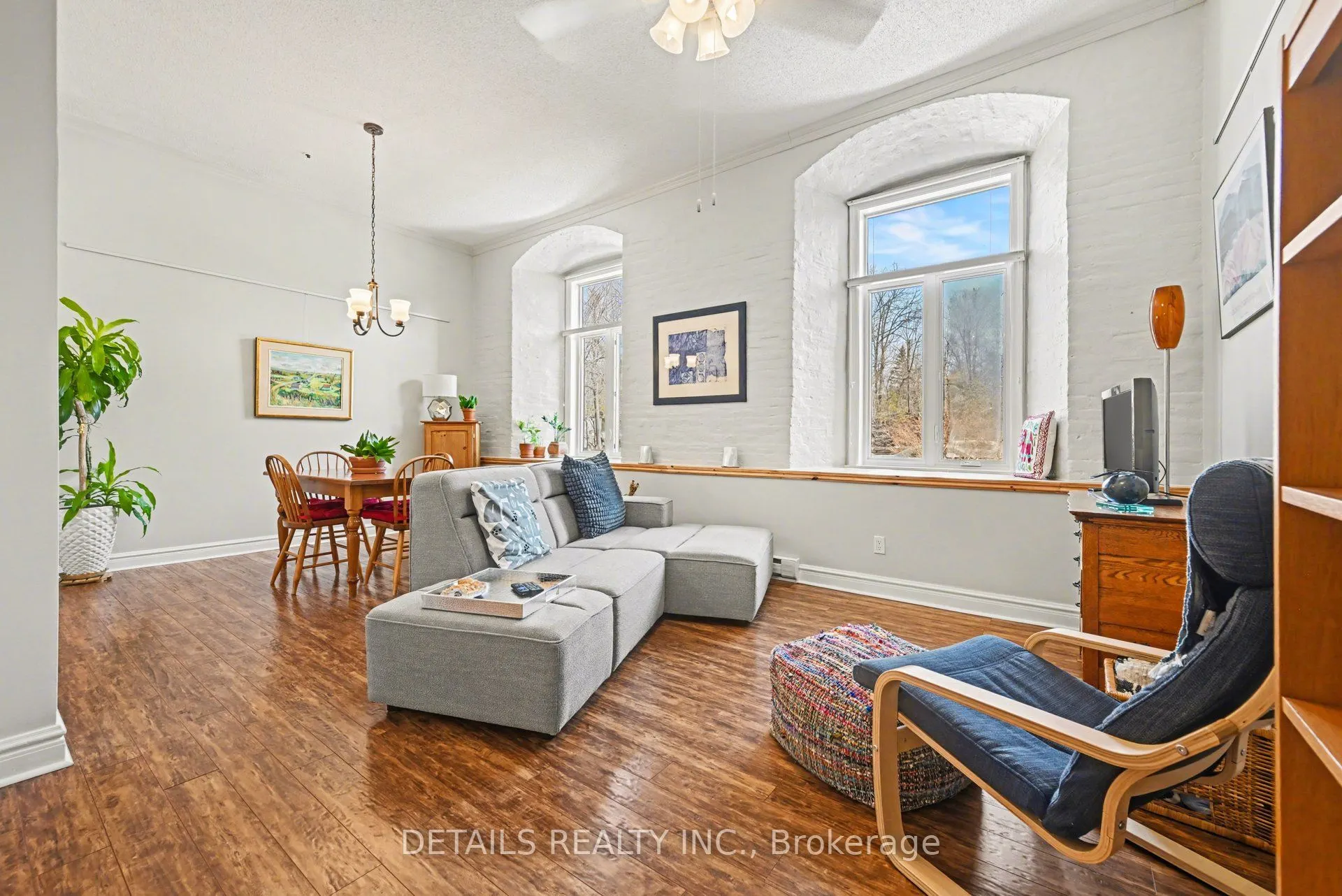 1 Rosamond Street E #311