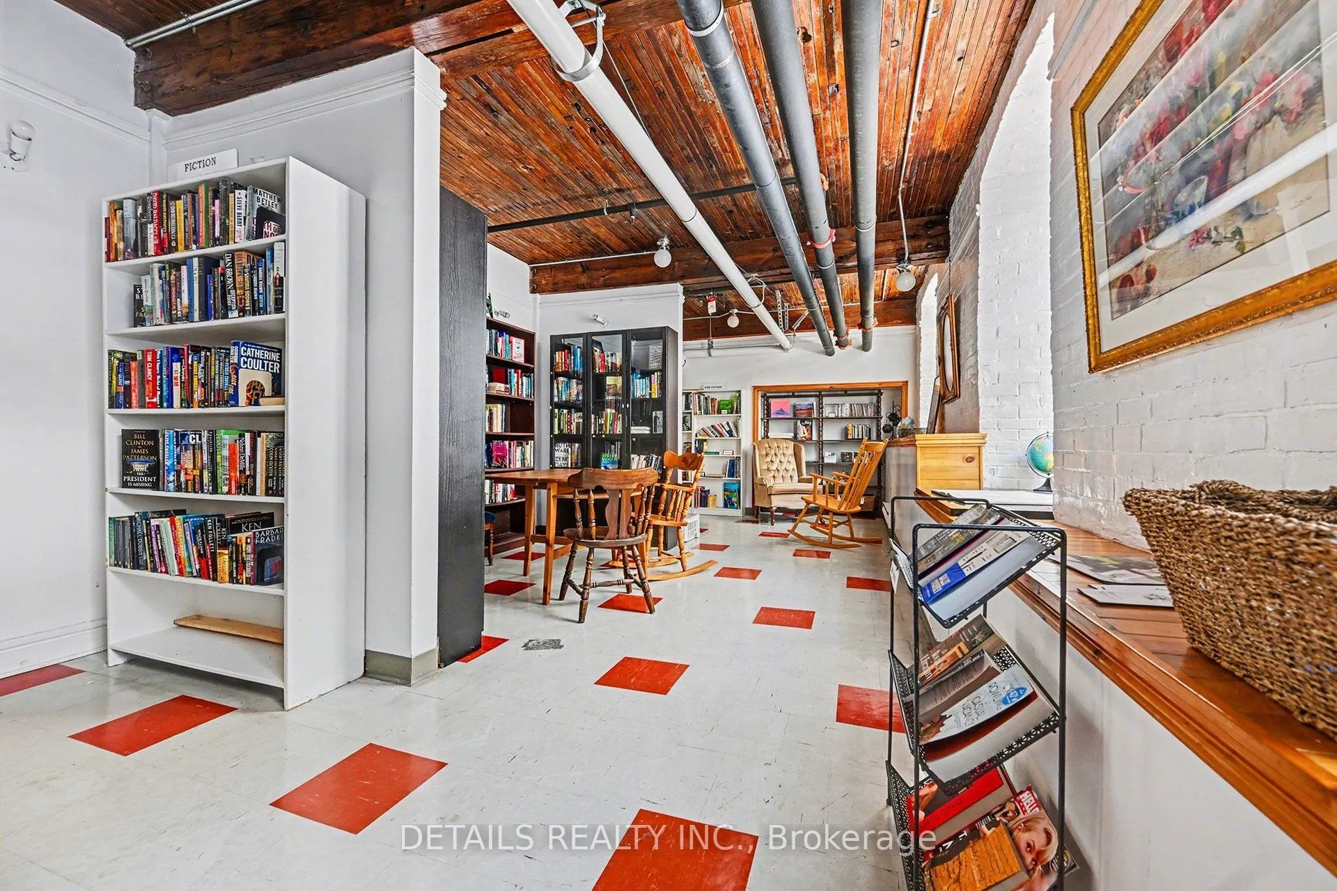 1 Rosamond Street E #311