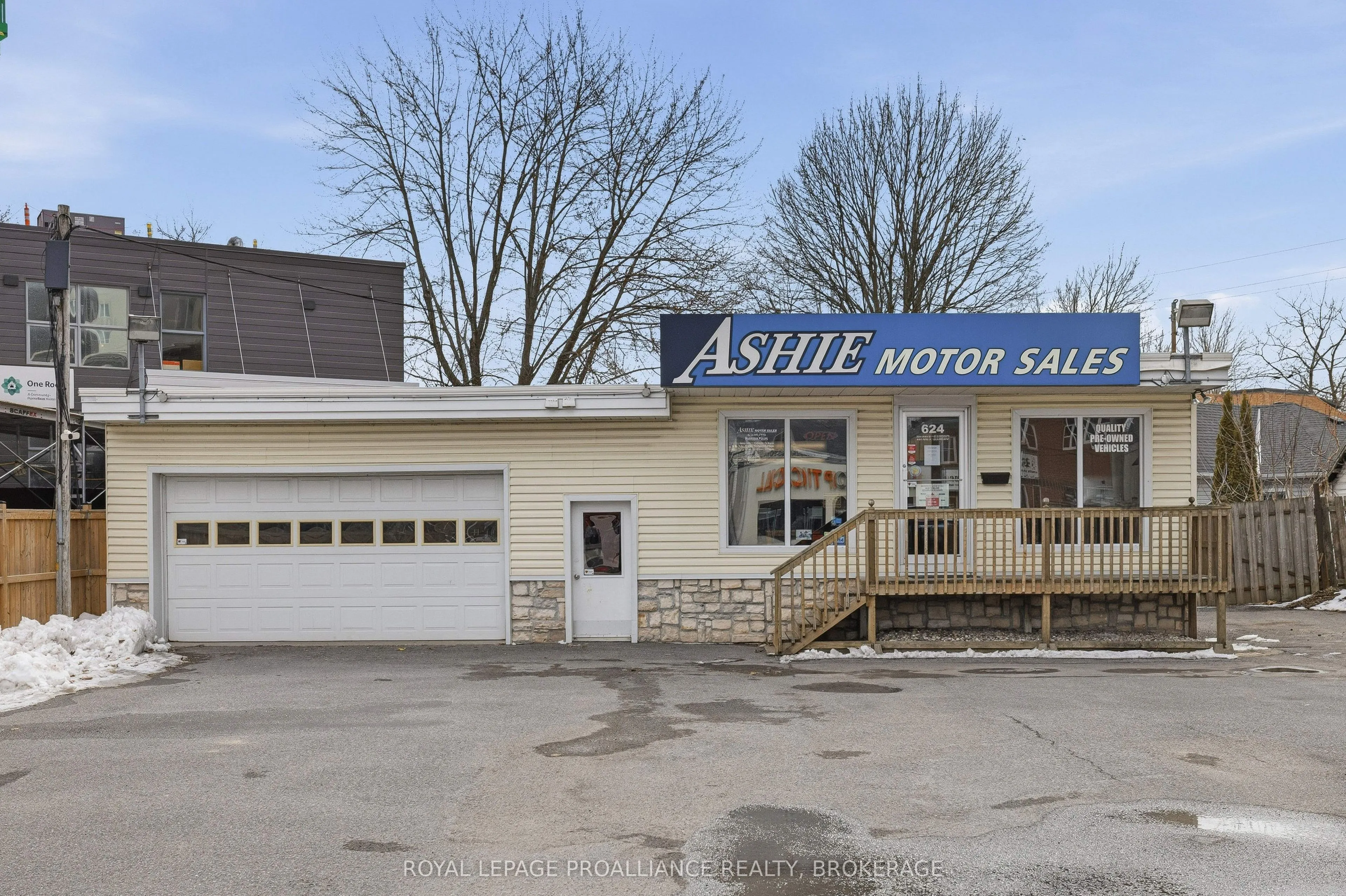 624 Princess Street