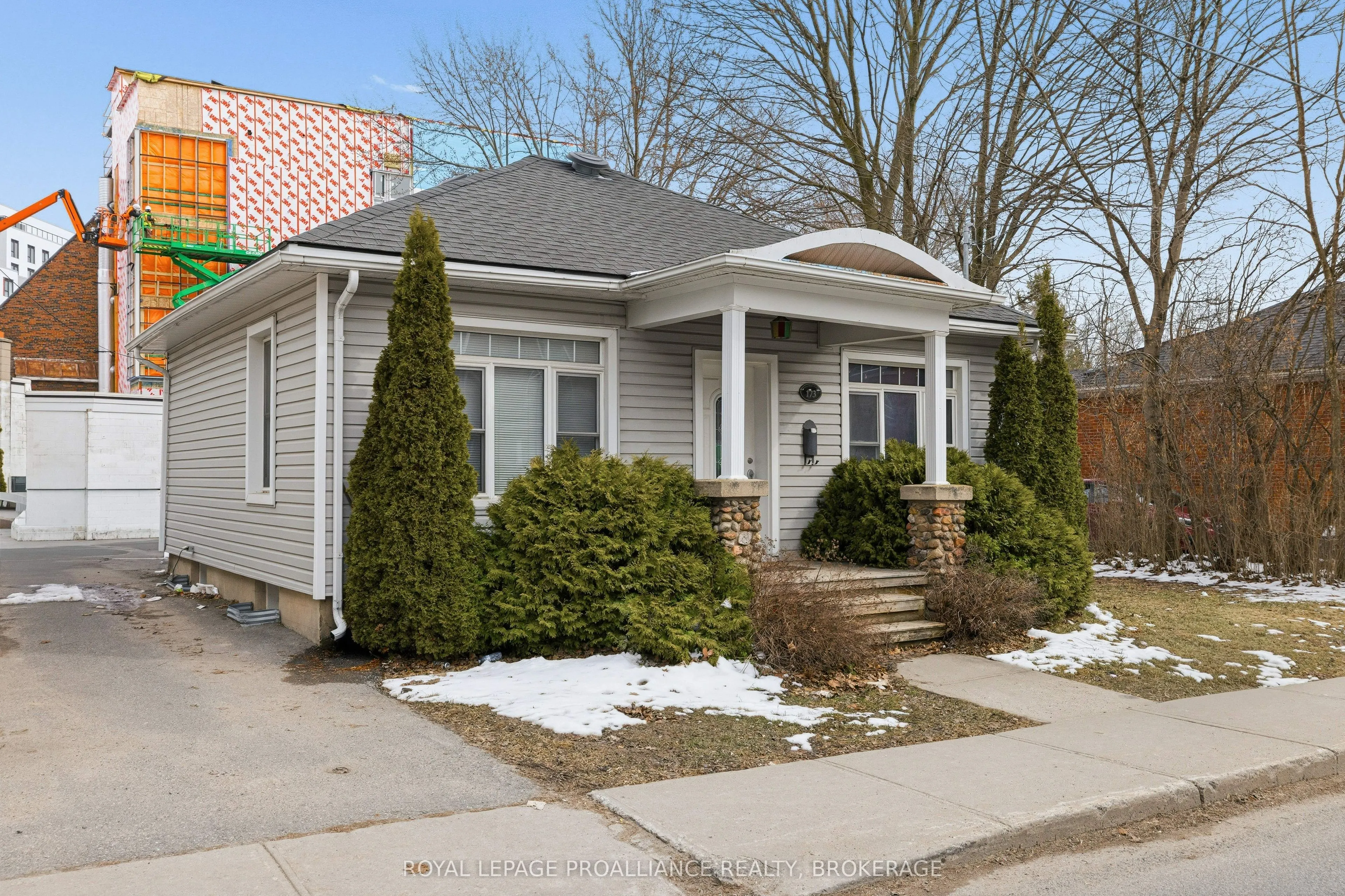 624 Princess Street