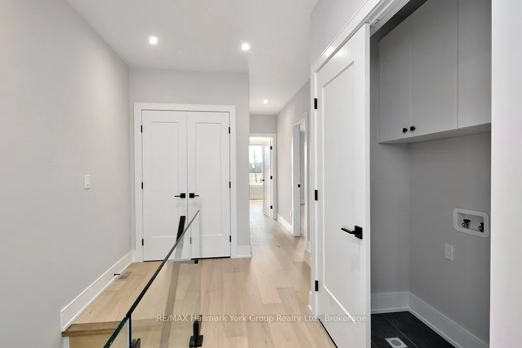 11 WATERVIEW Lane