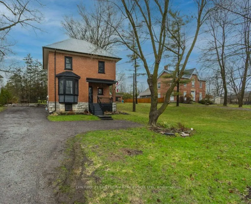 320 Grand Road