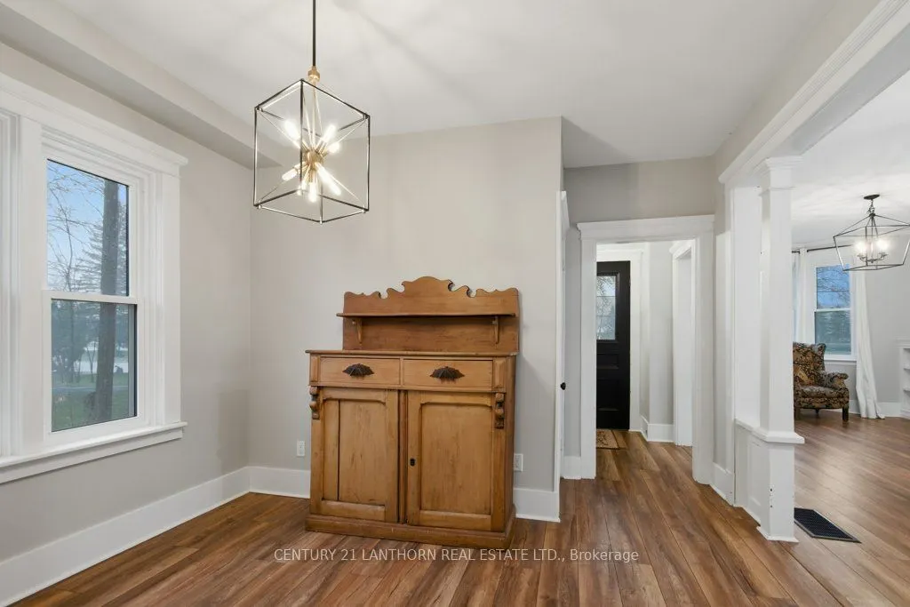 320 Grand Road