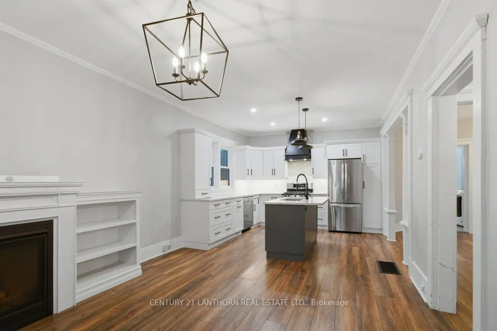 320 Grand Road