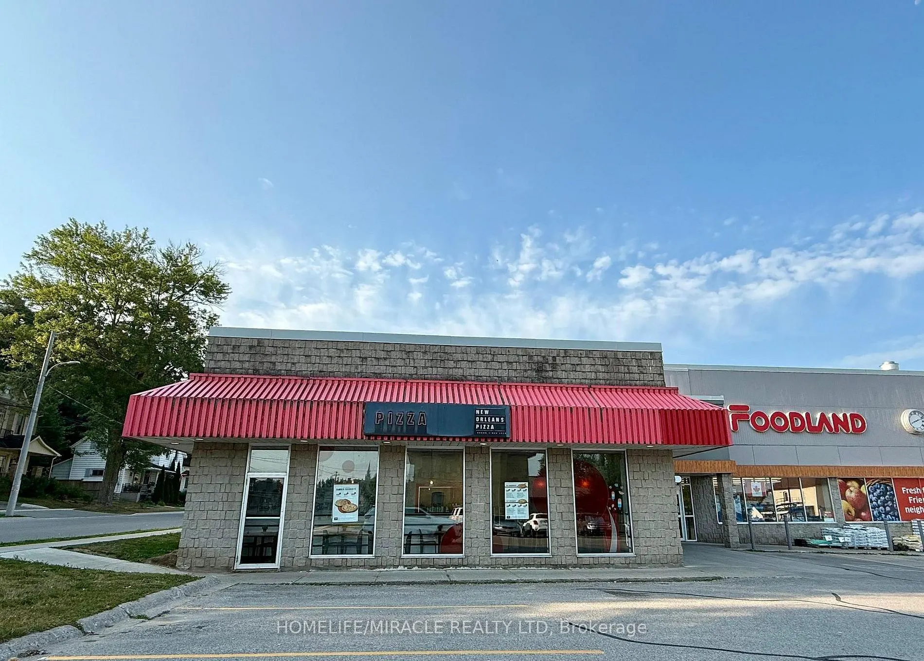 84 Wellington Street S