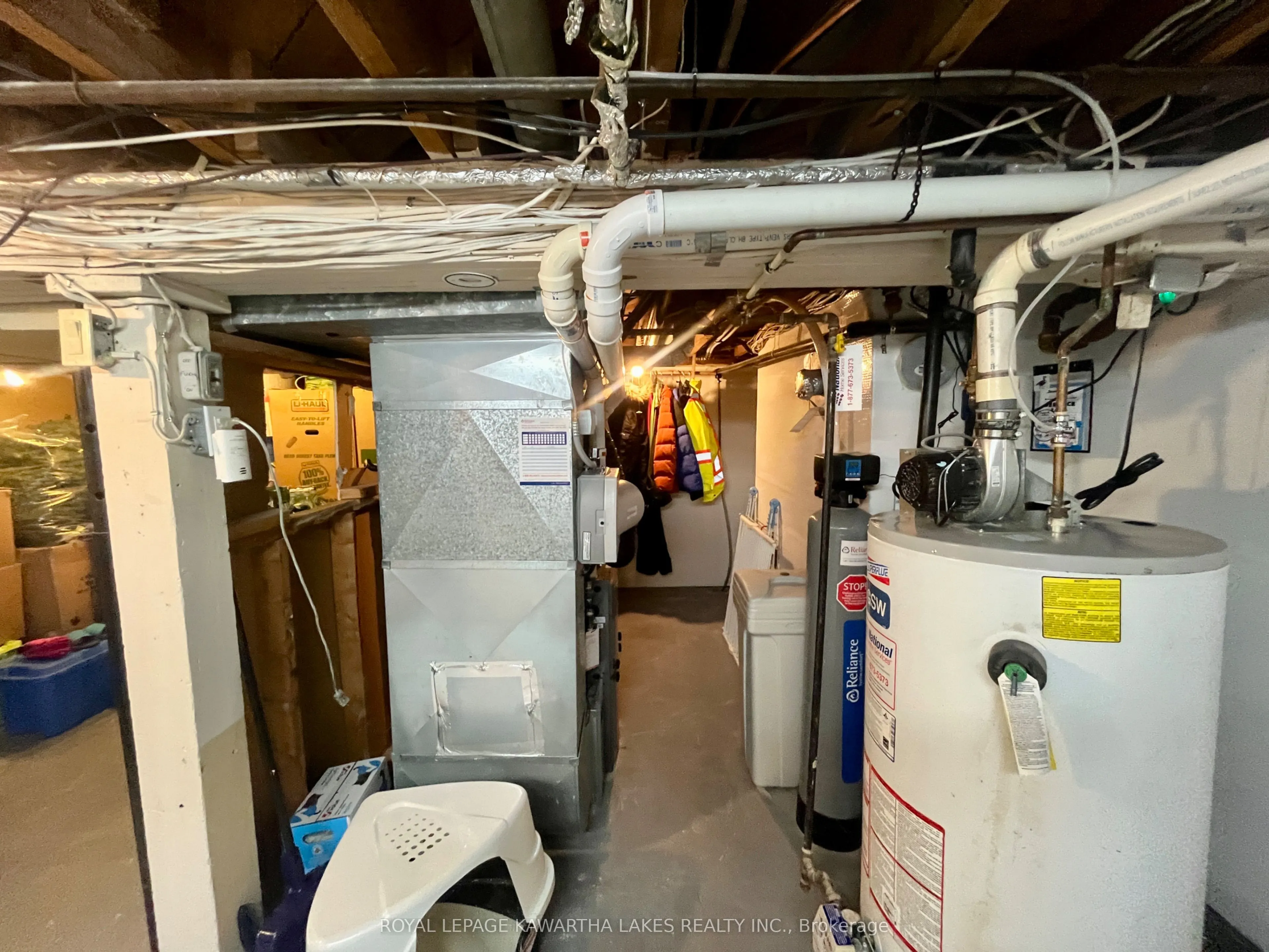 114 Colborne Street W
