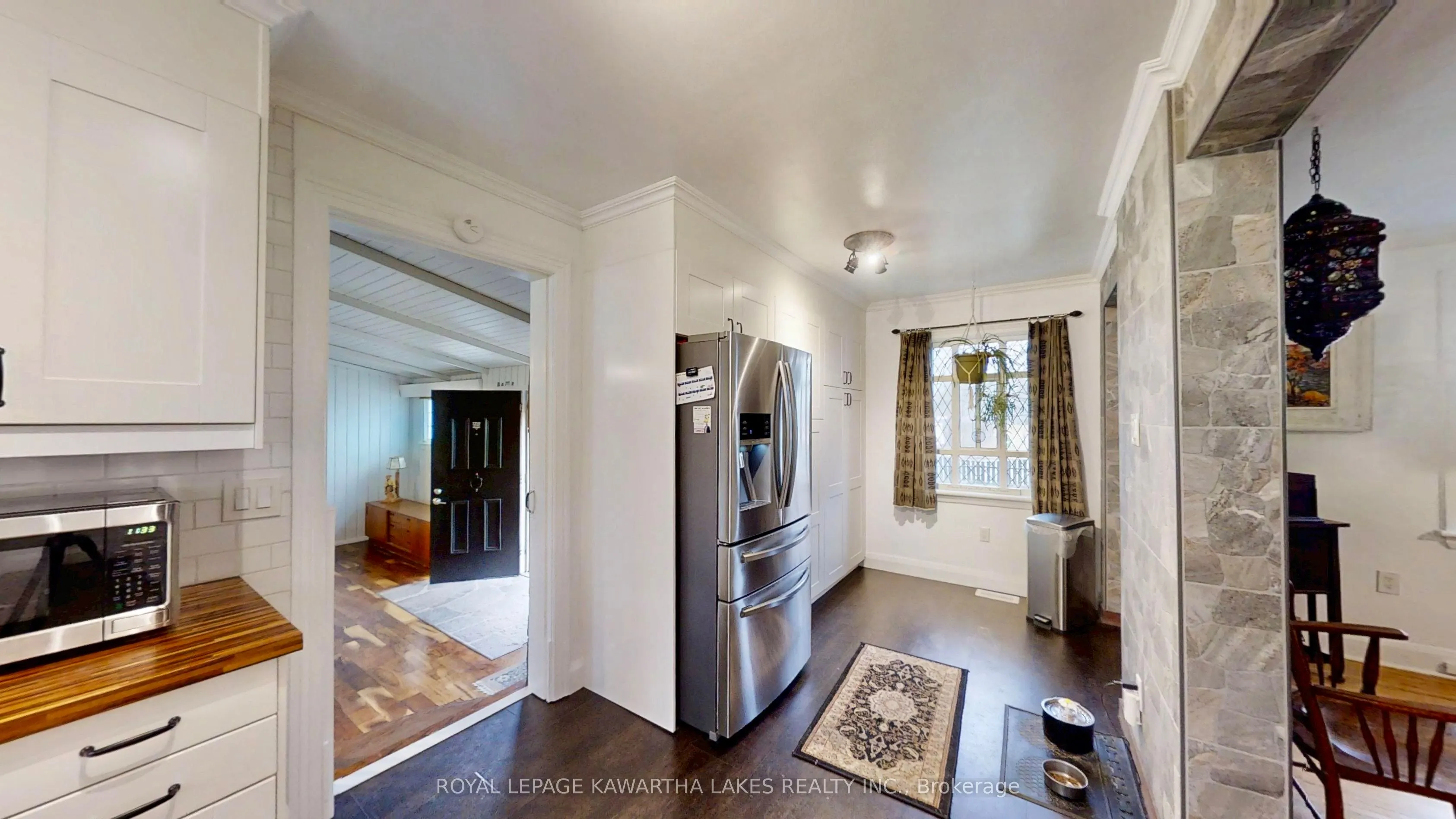 114 Colborne Street W