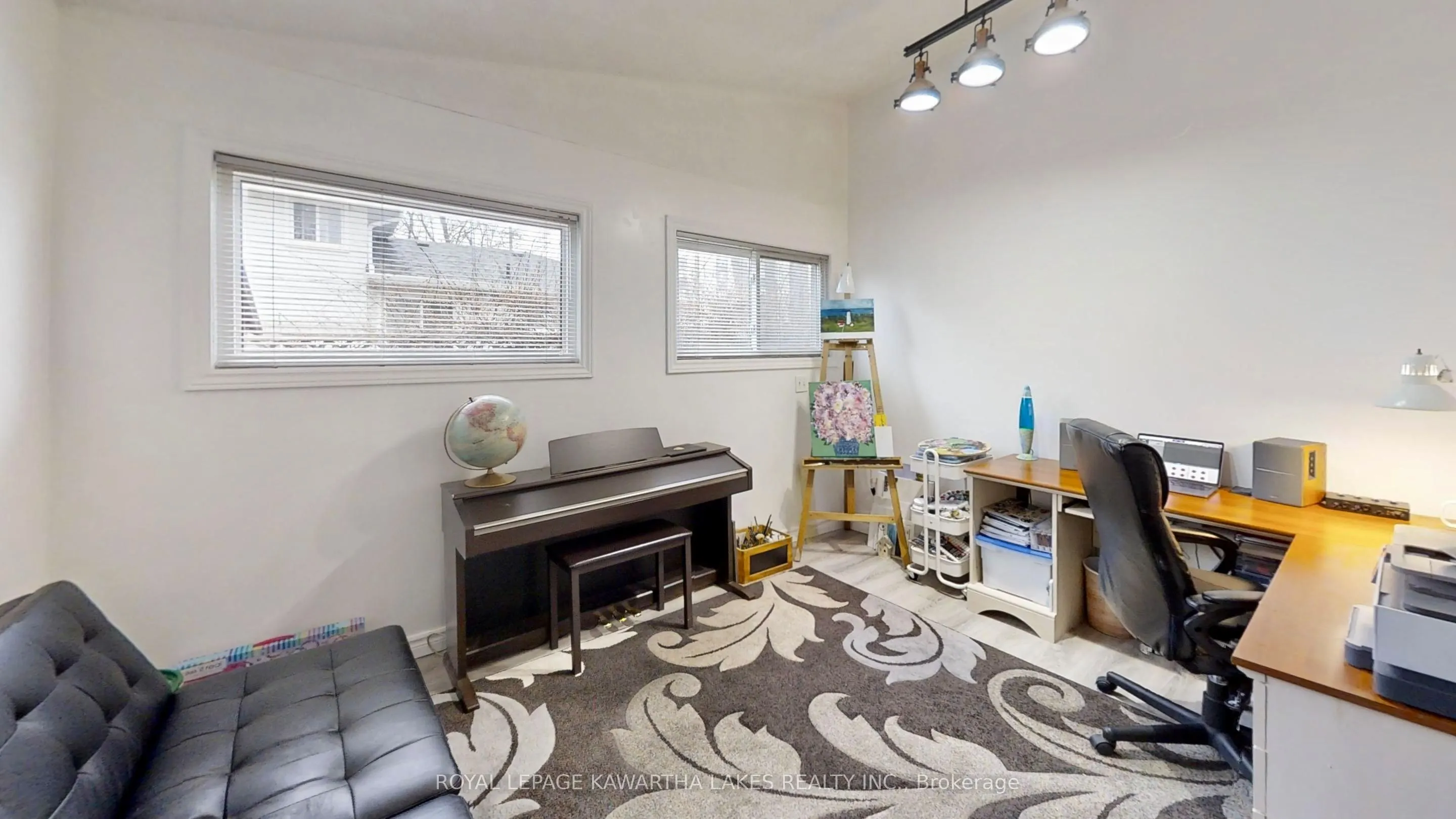 114 Colborne Street W