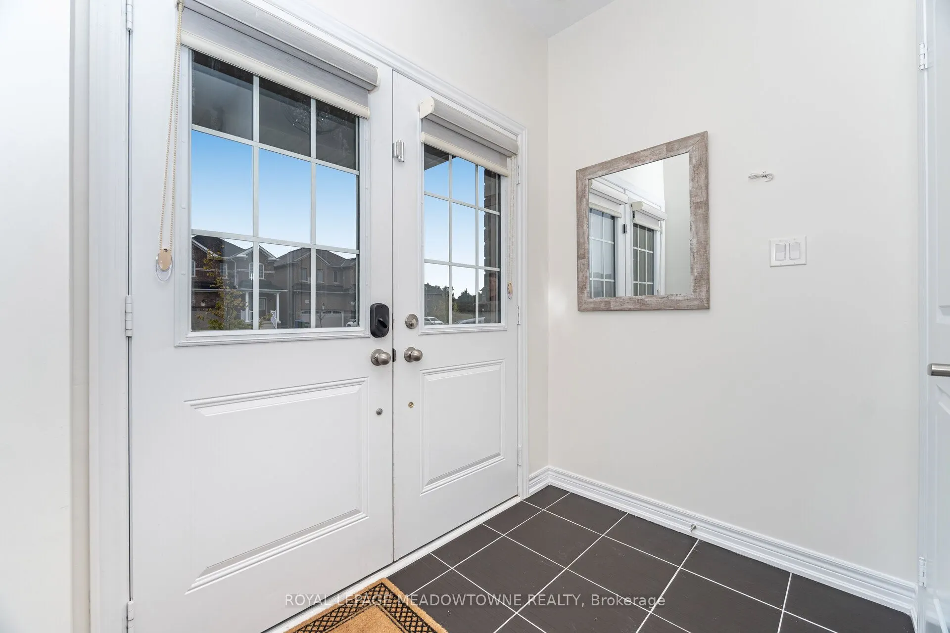 301 Ridley Crescent