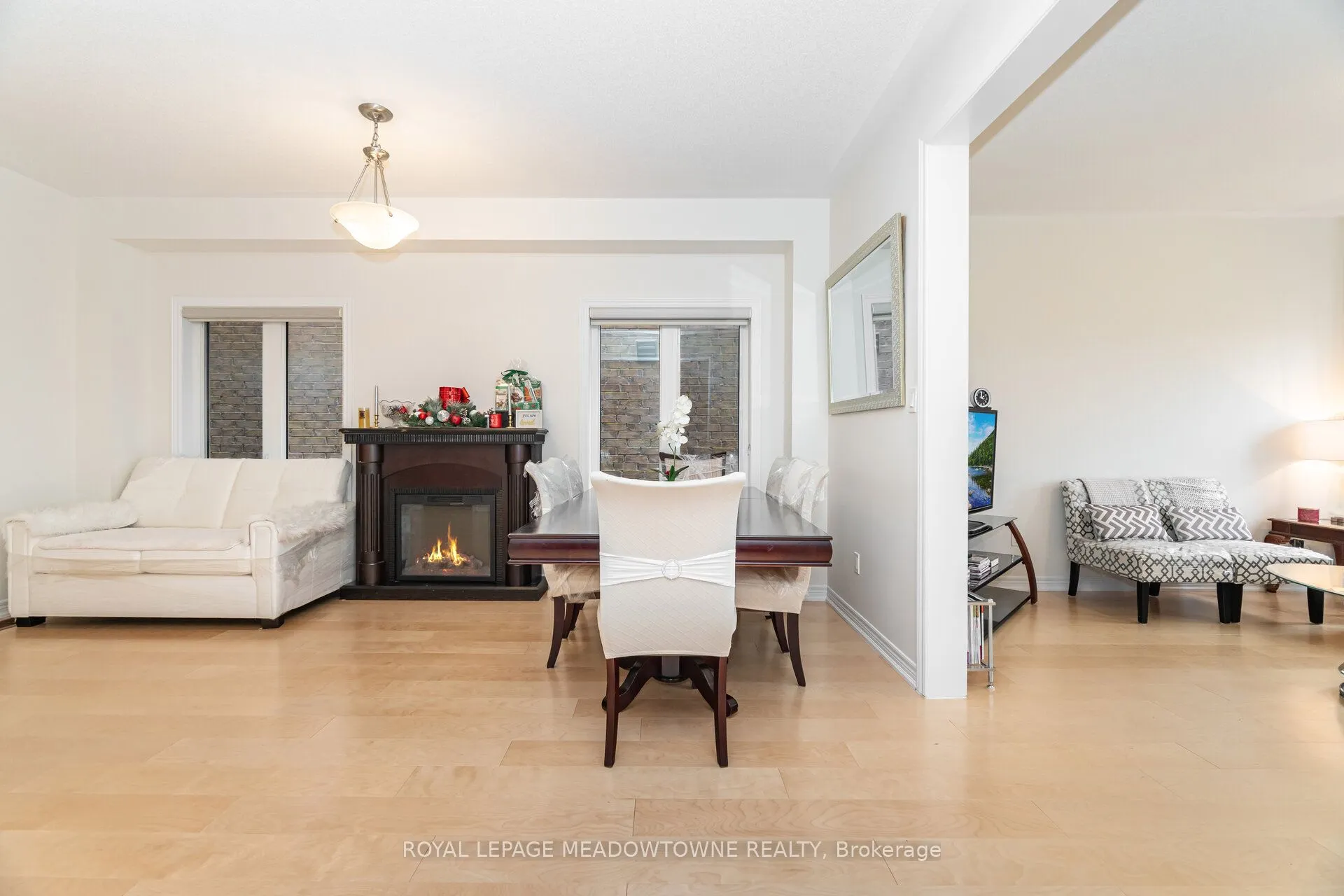 301 Ridley Crescent