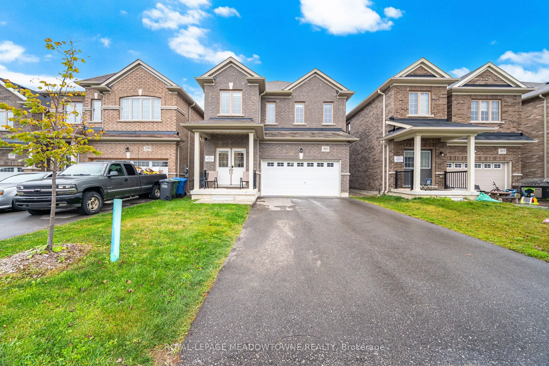 301 Ridley Crescent