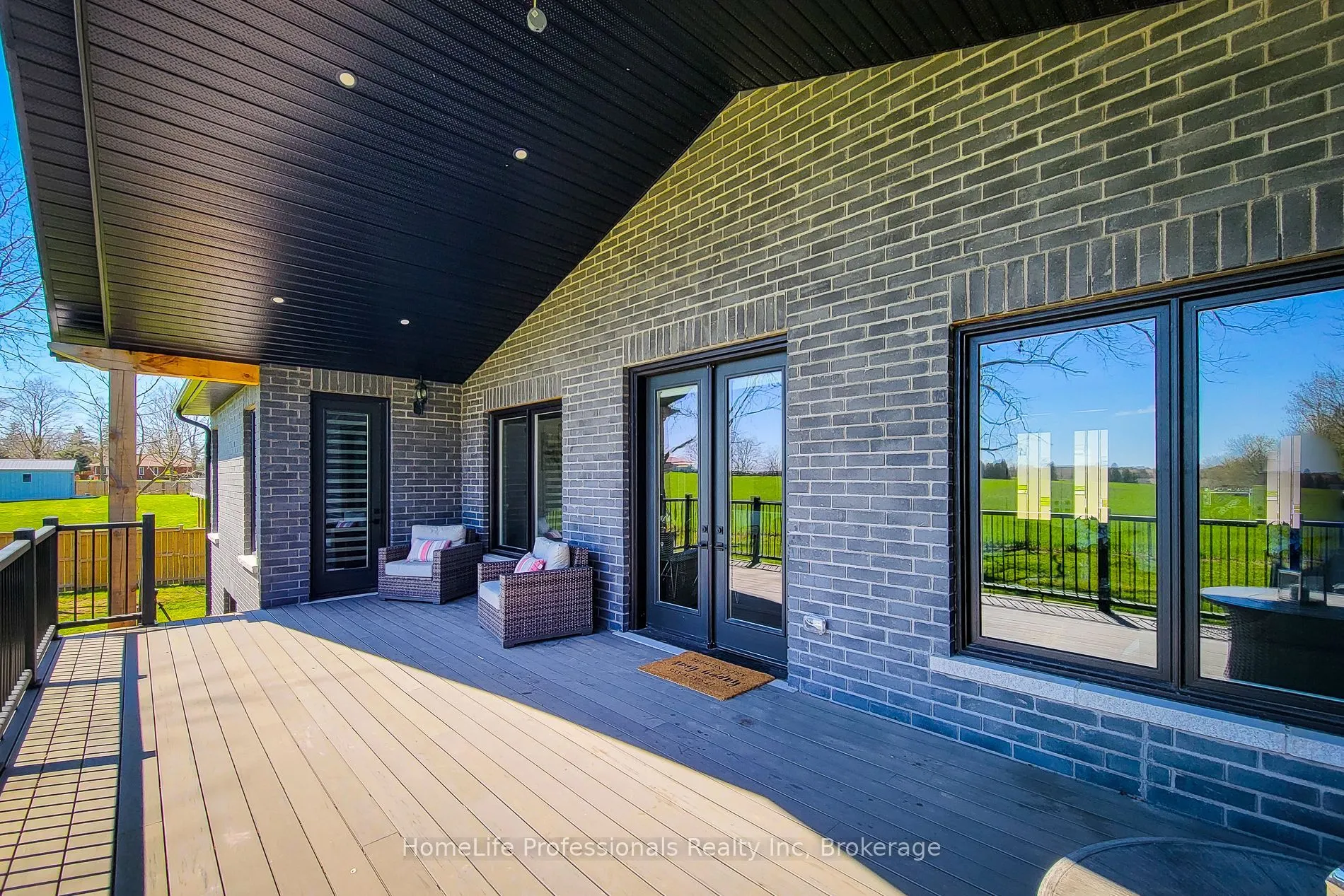1266 Colborne Street W