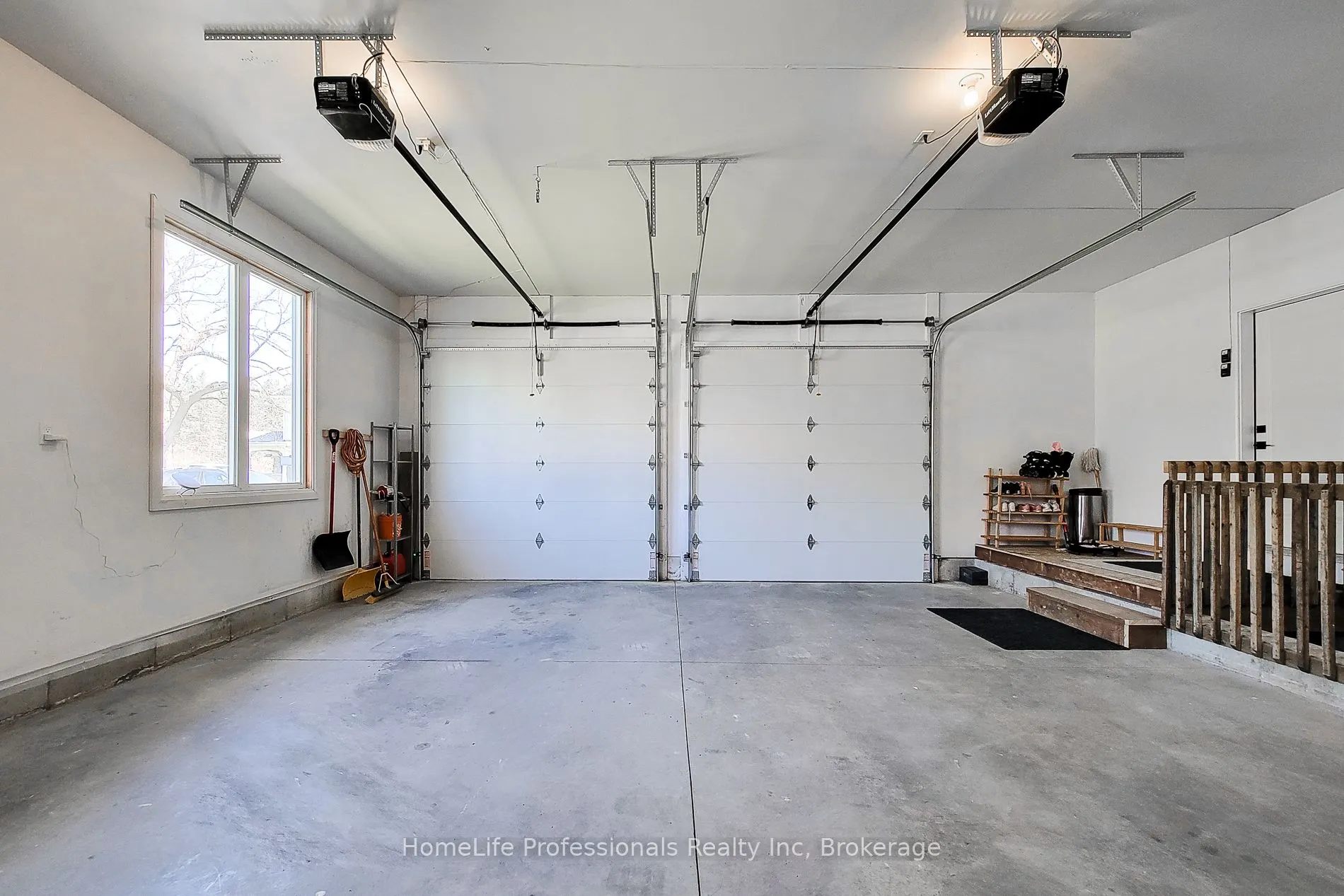 1266 Colborne Street W